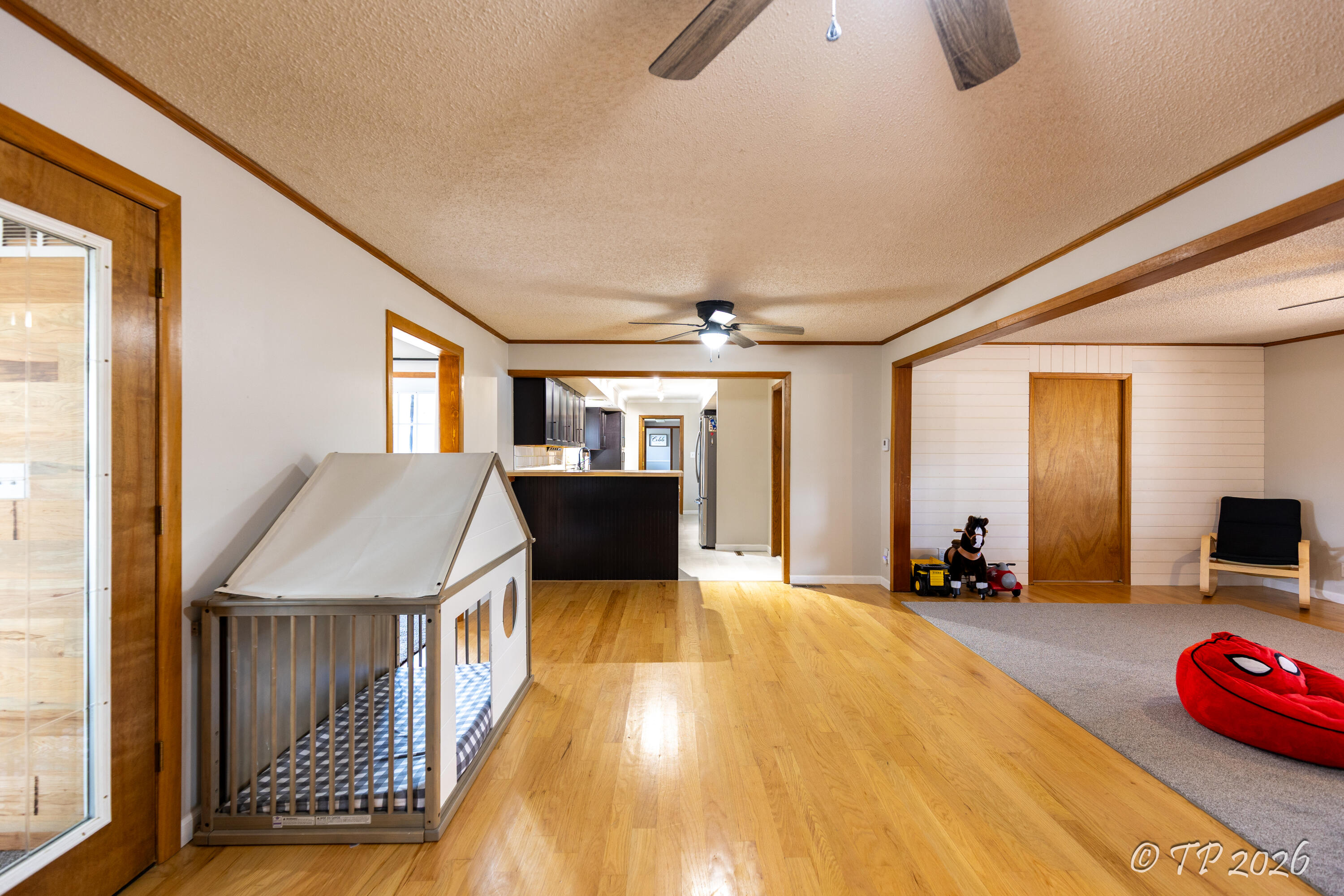 2816 Burke Avenue Property Photo 7