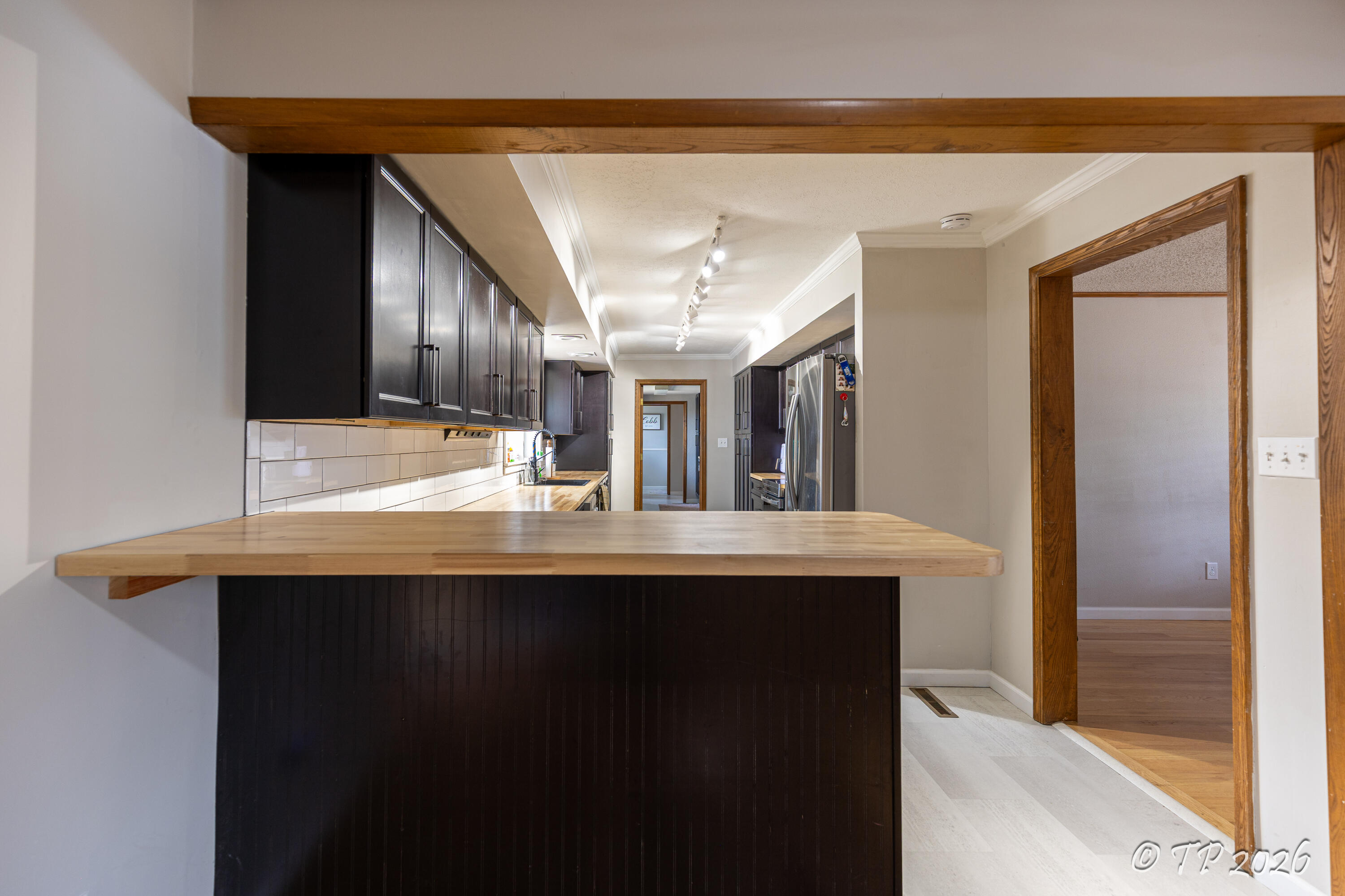 2816 Burke Avenue Property Photo 10
