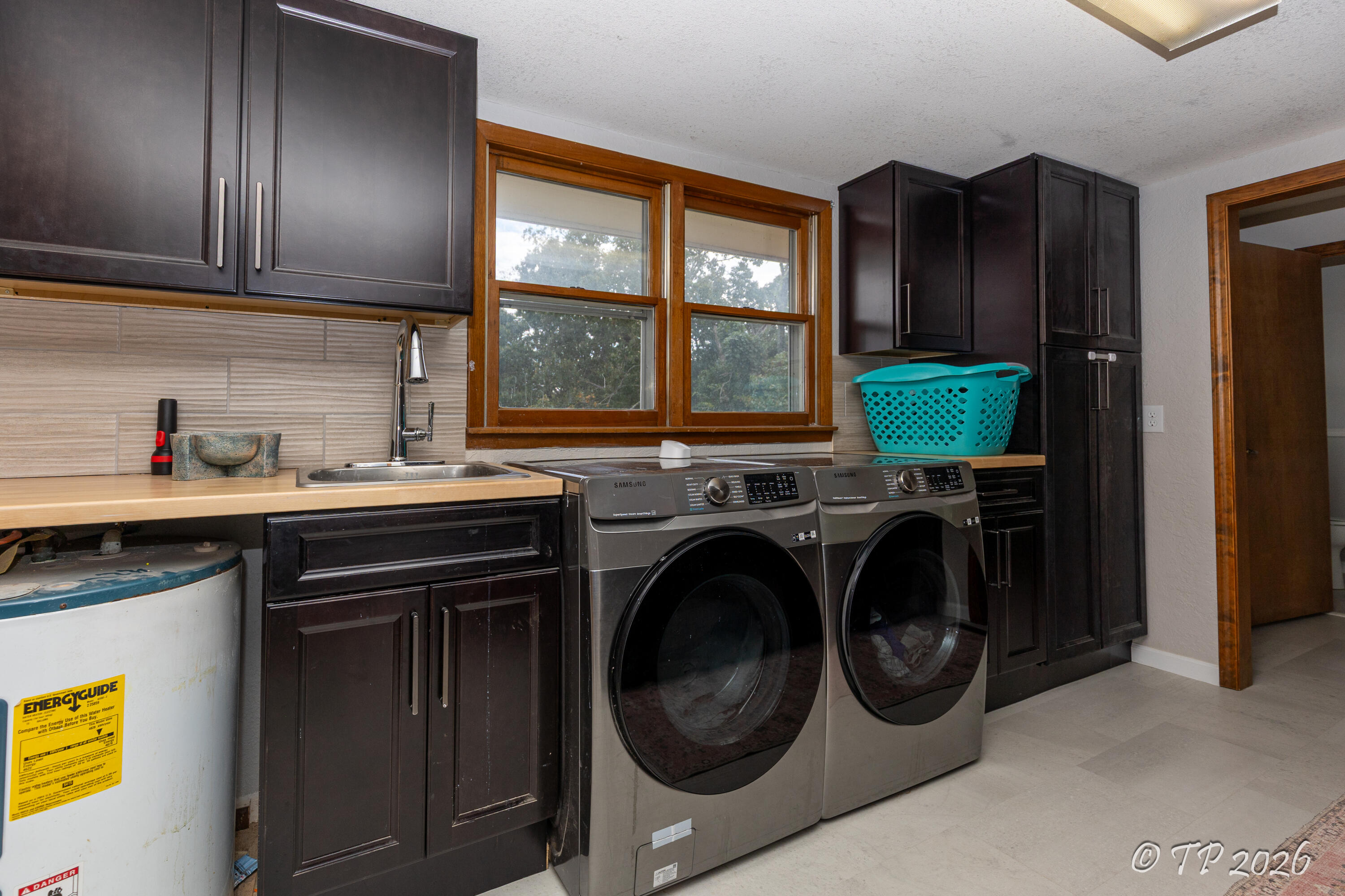 2816 Burke Avenue Property Photo 13