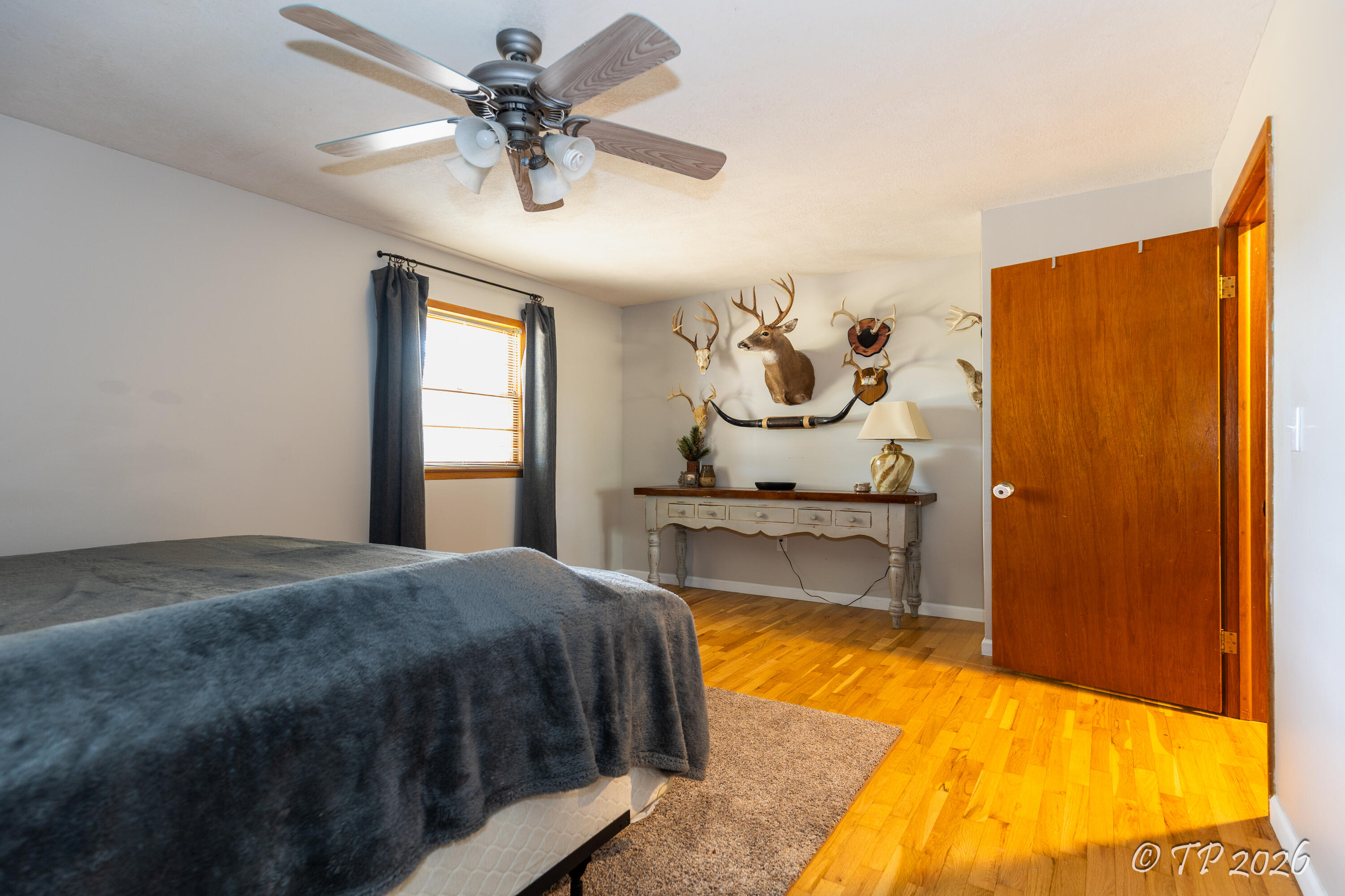 2816 Burke Avenue Property Photo 22
