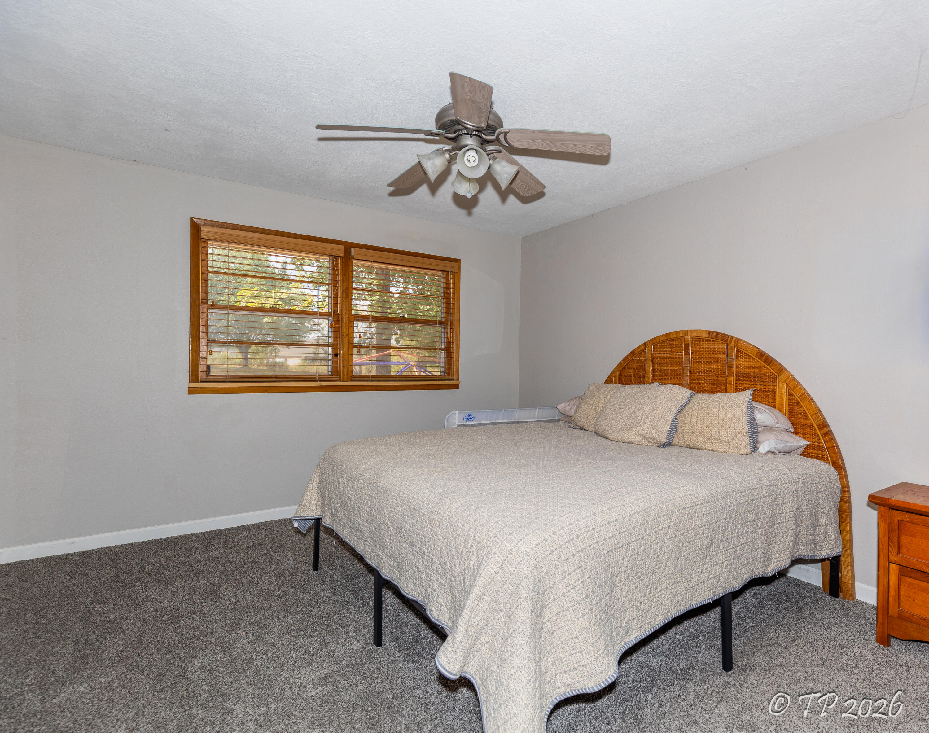2816 Burke Avenue Property Photo 27