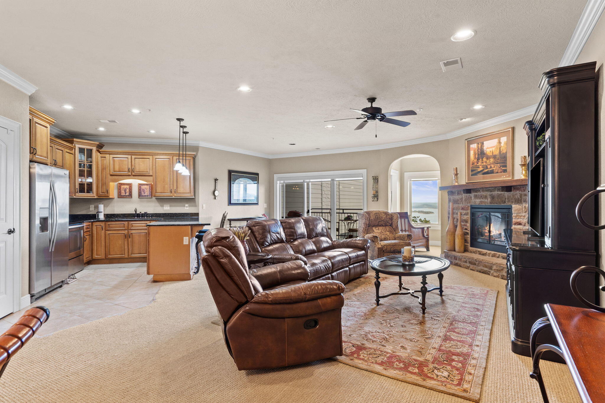 130 Royal Vista Drive 605 Property Photo 14