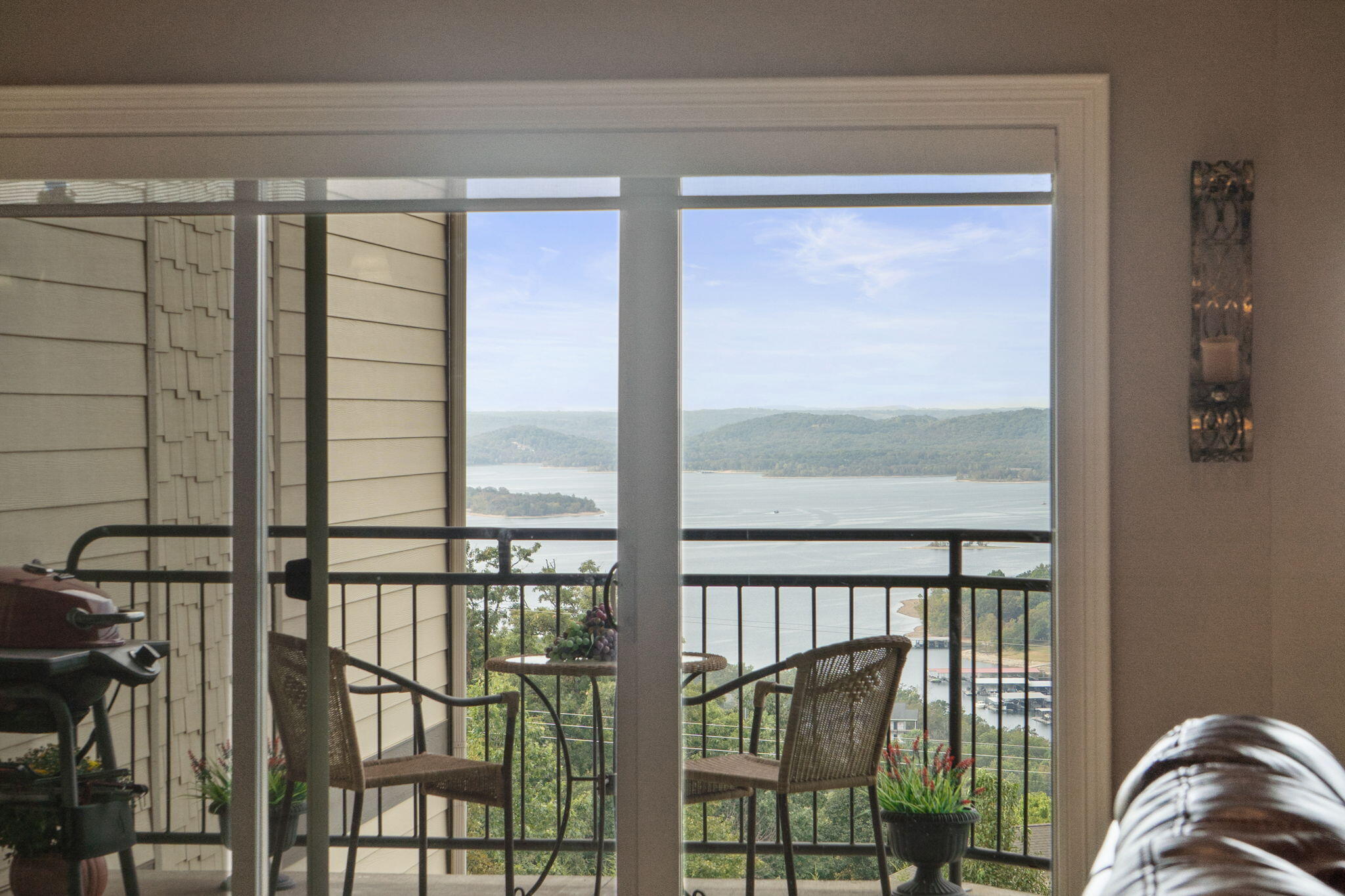 130 Royal Vista Drive 605 Property Photo 16