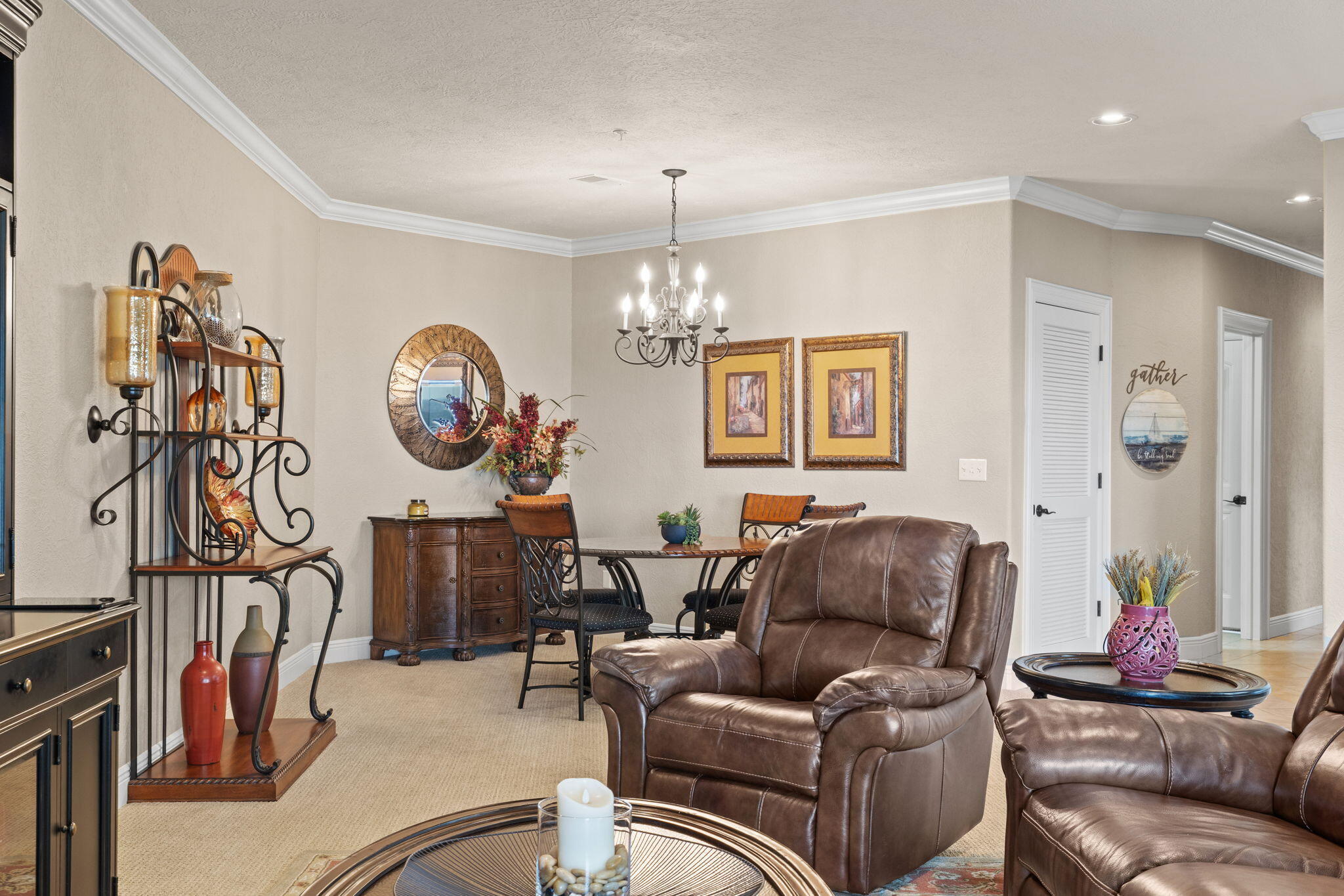 130 Royal Vista Drive 605 Property Photo 23