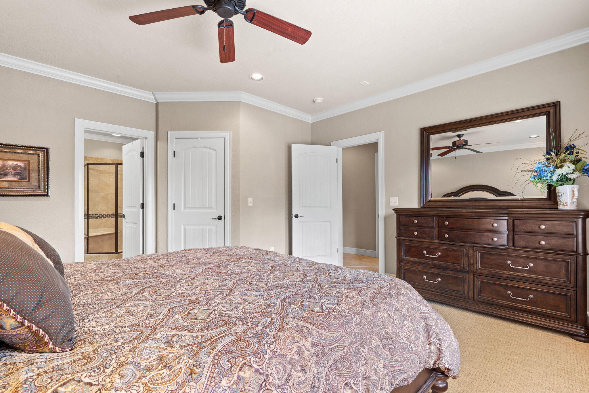130 Royal Vista Drive 605 Property Photo 36
