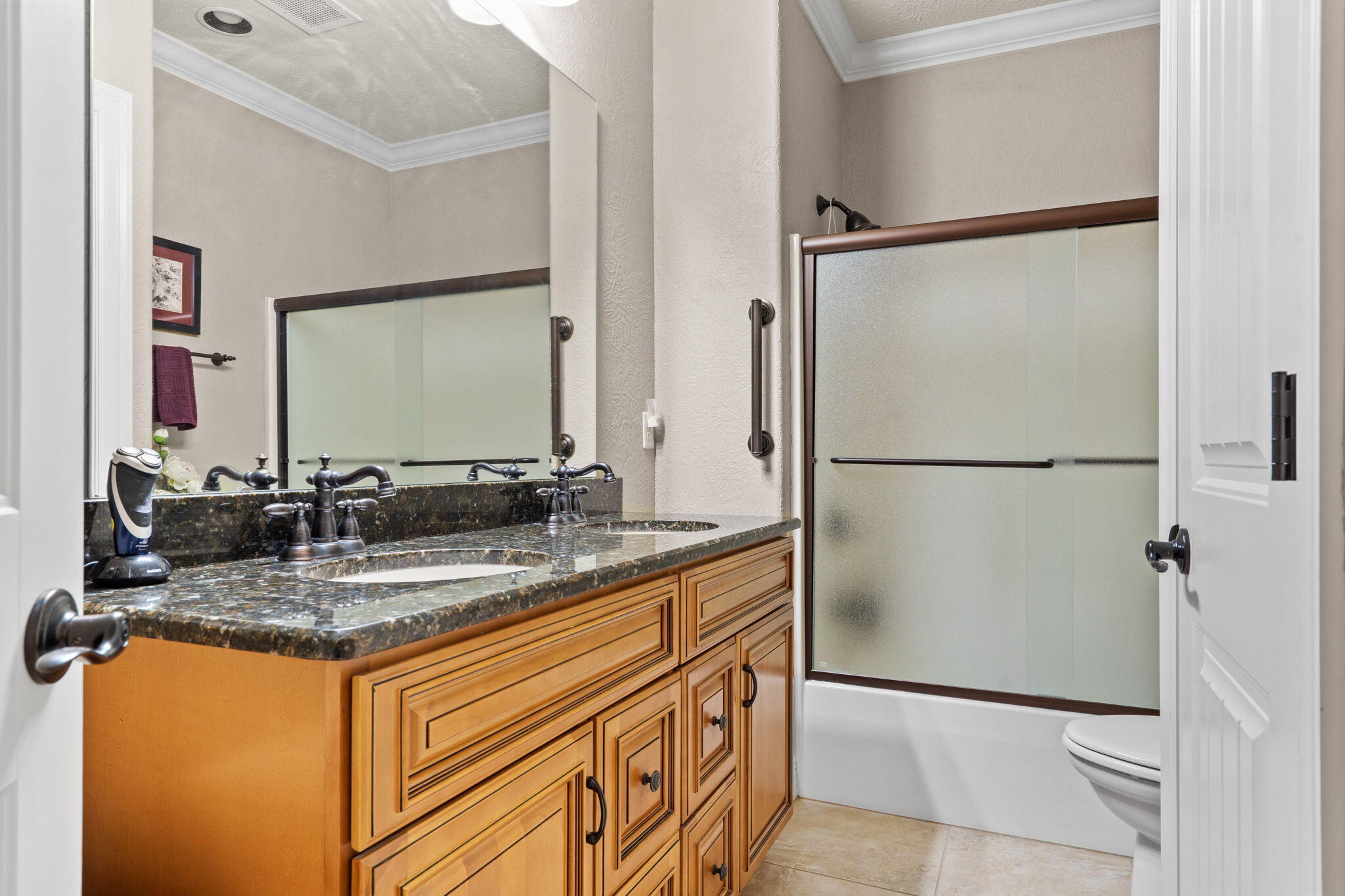 130 Royal Vista Drive 605 Property Photo 44