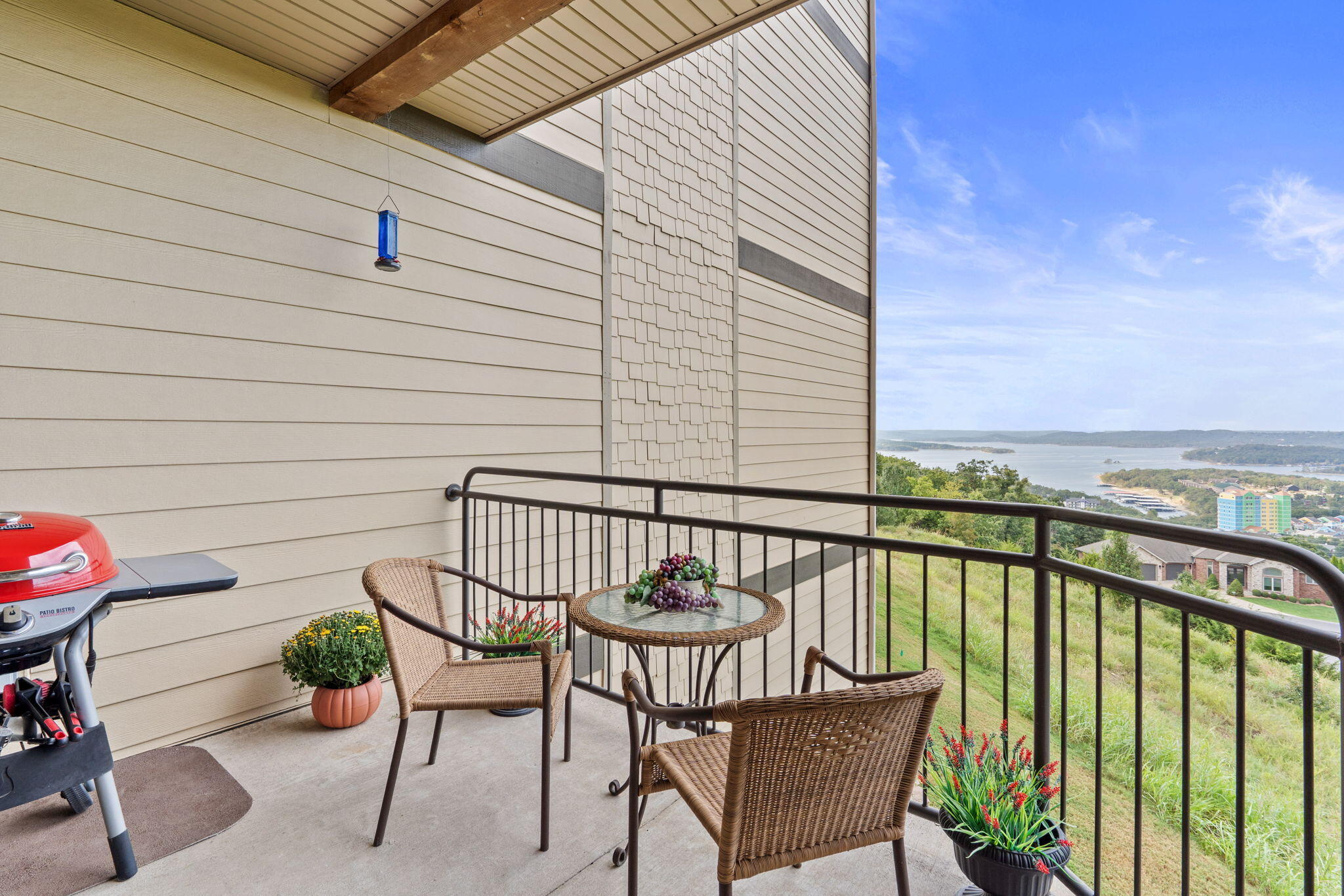 130 Royal Vista Drive 605 Property Photo 49