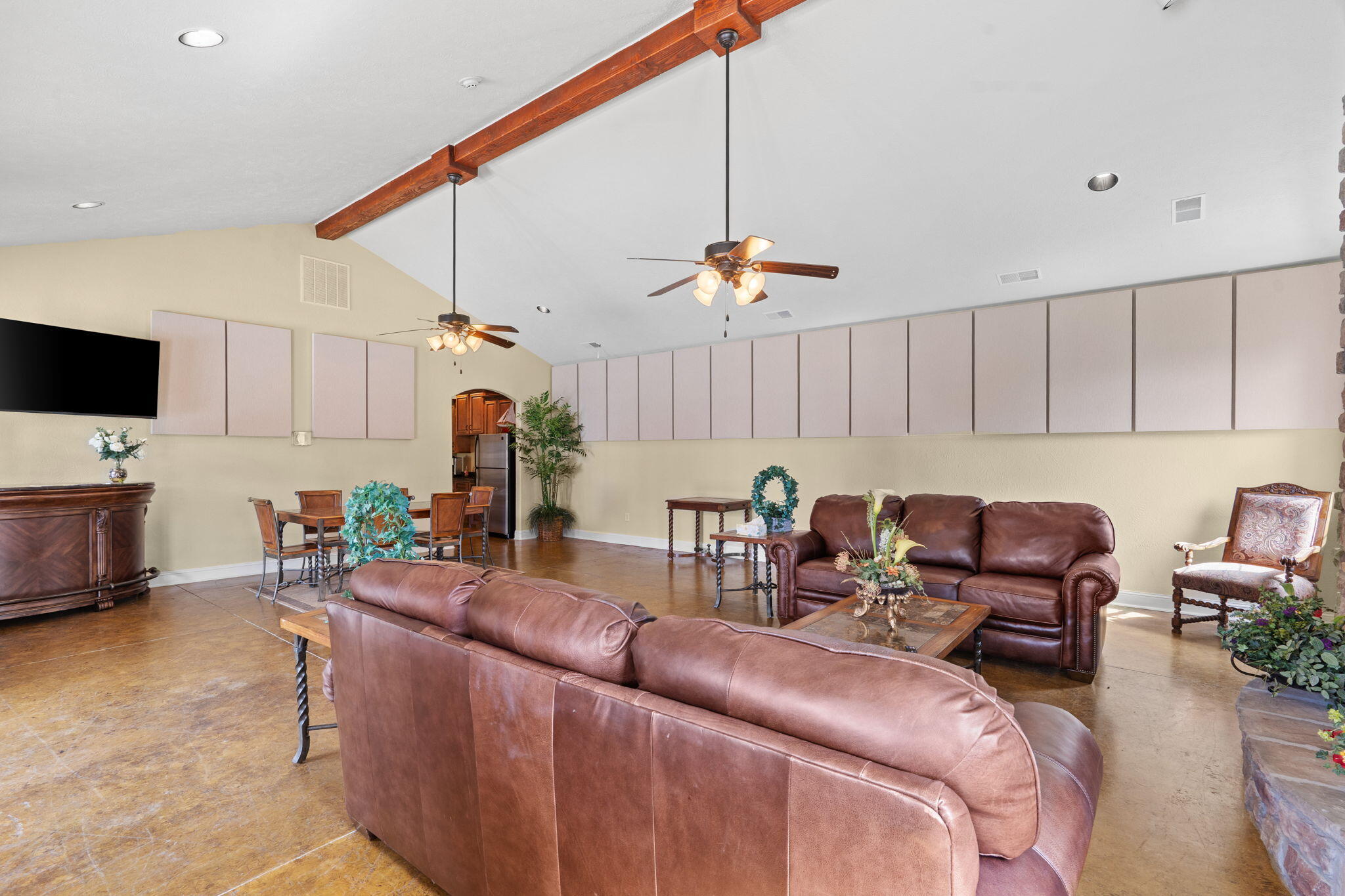 130 Royal Vista Drive 605 Property Photo 63