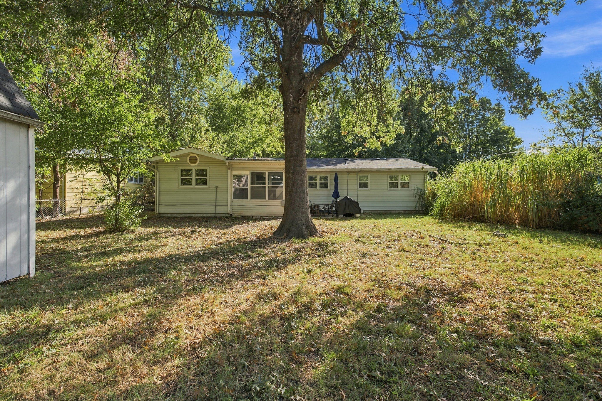 617 North Elmwood Avenue Property Photo 25