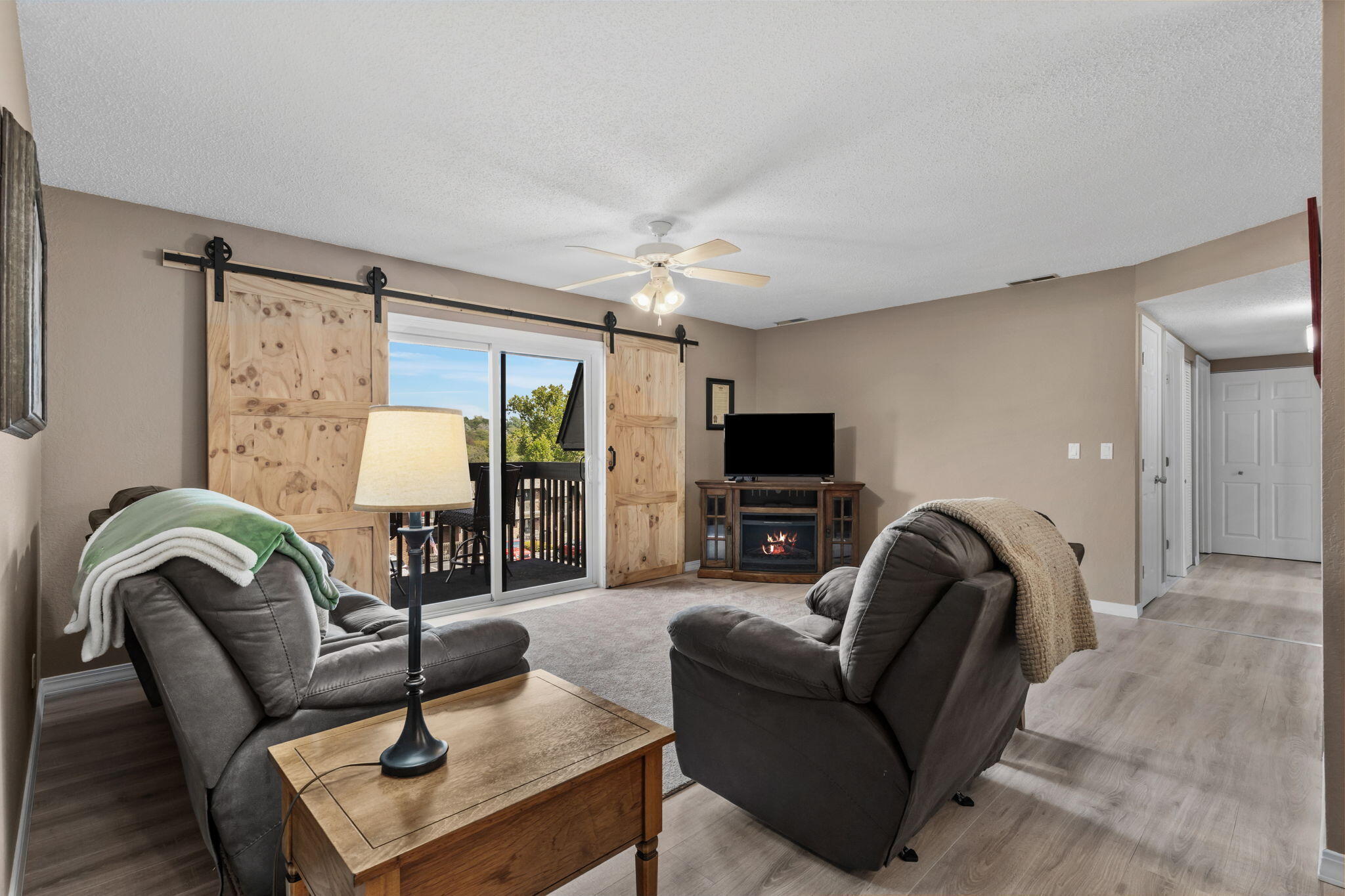 140 Wilshire Drive Unit 45 Property Photo 12