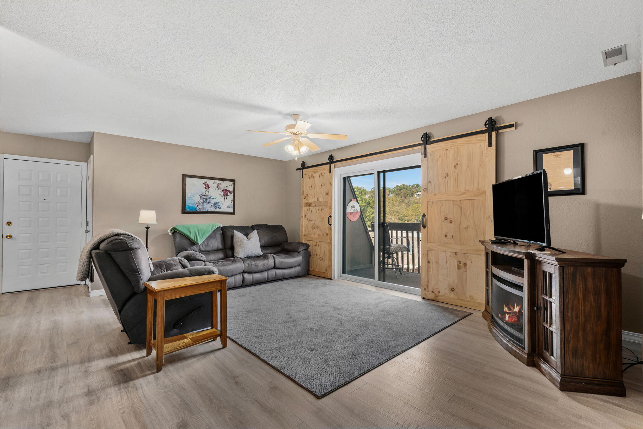 140 Wilshire Drive Unit 45 Property Photo 14