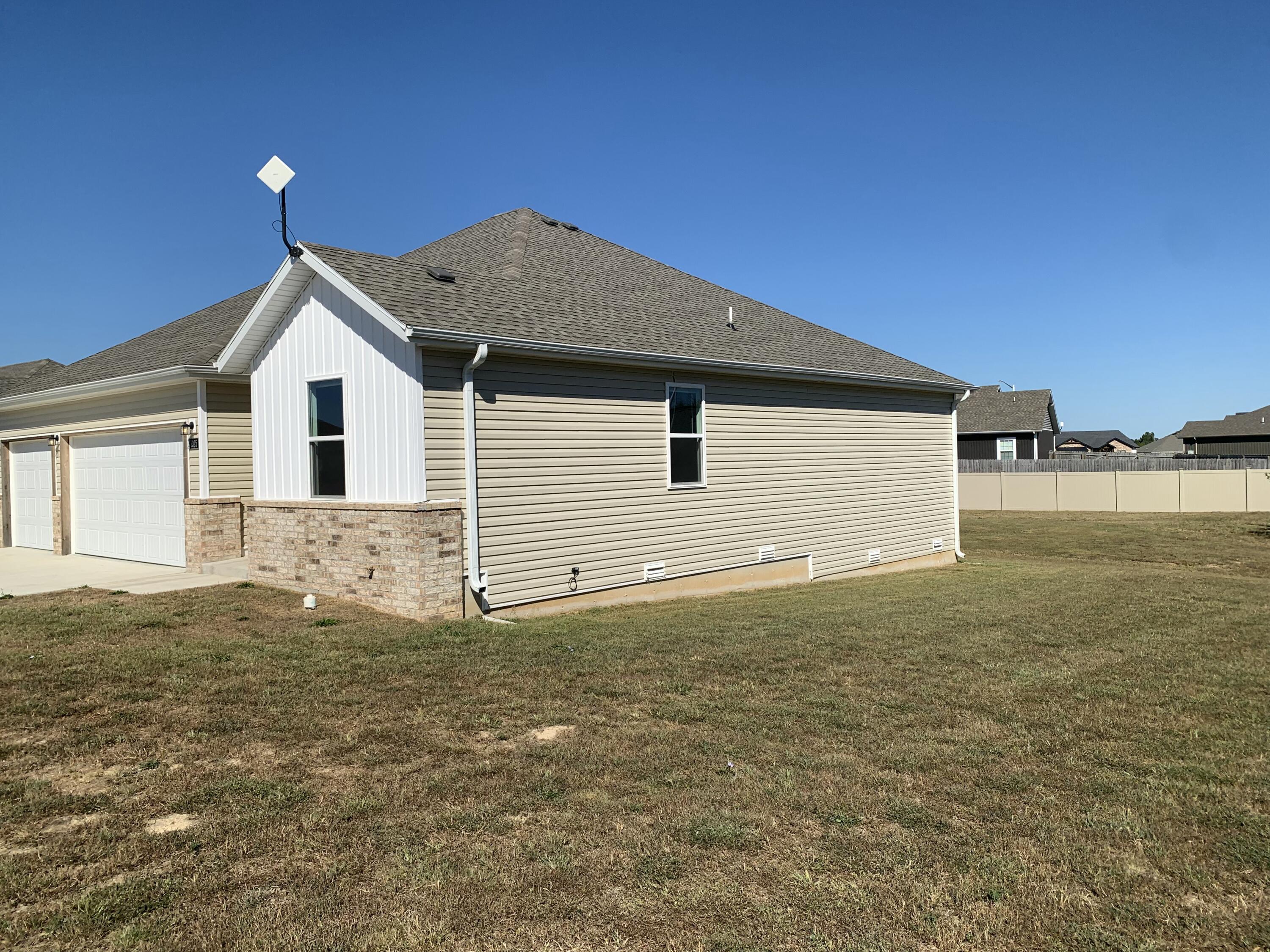 1325 West Kay Street Property Photo 2