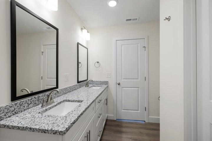 1325 West Kay Street Property Photo 14