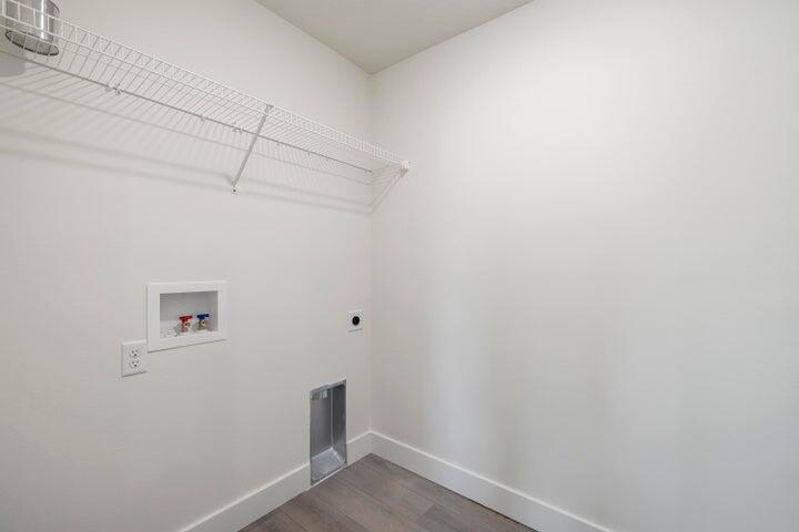 1325 West Kay Street Property Photo 19