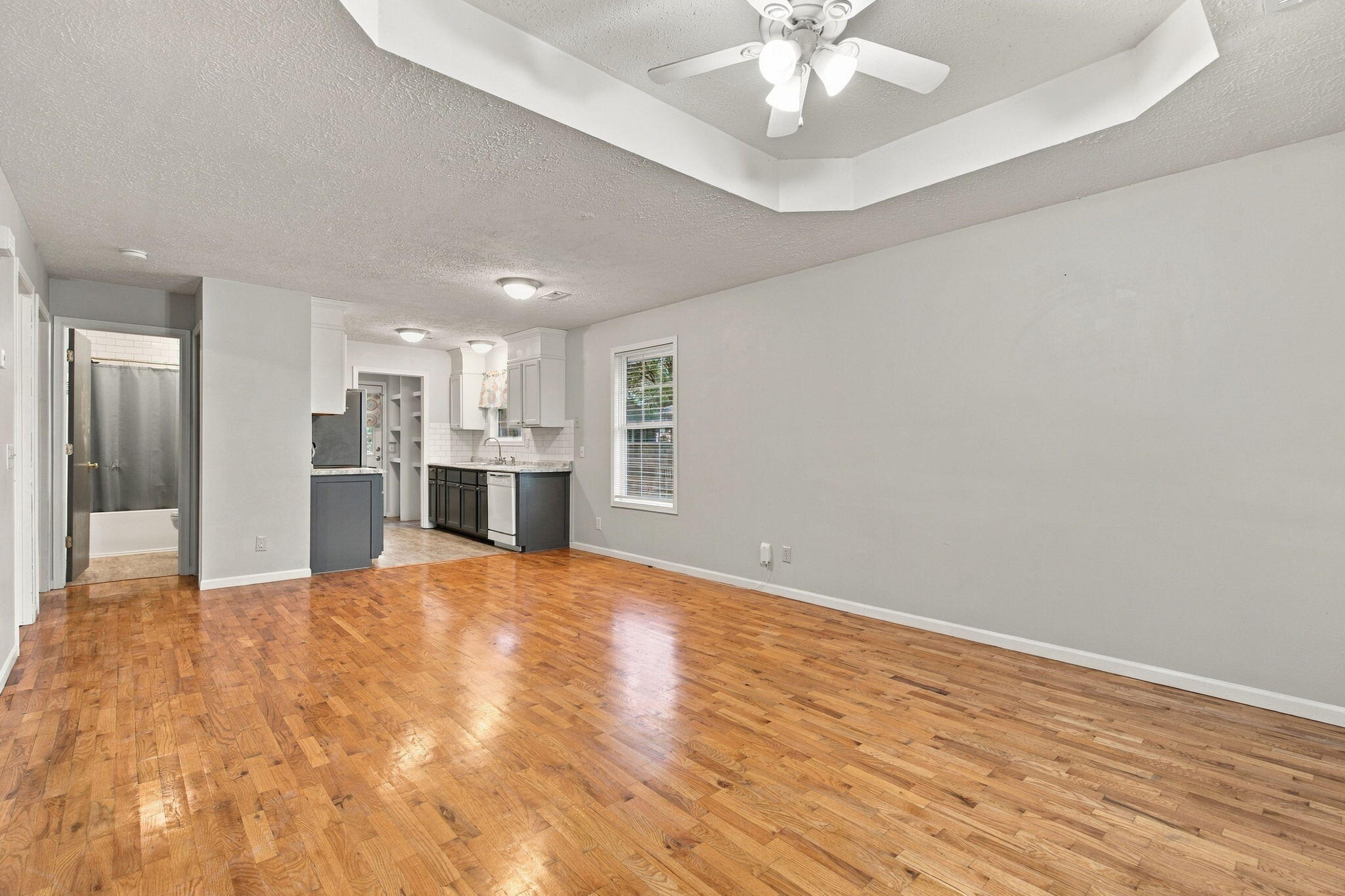 2311 West Nichols Street Property Photo 5