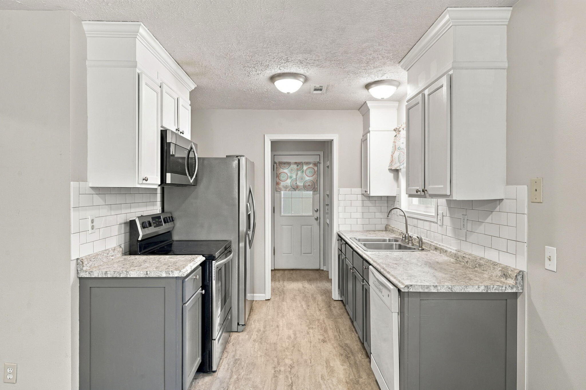 2311 West Nichols Street Property Photo 10