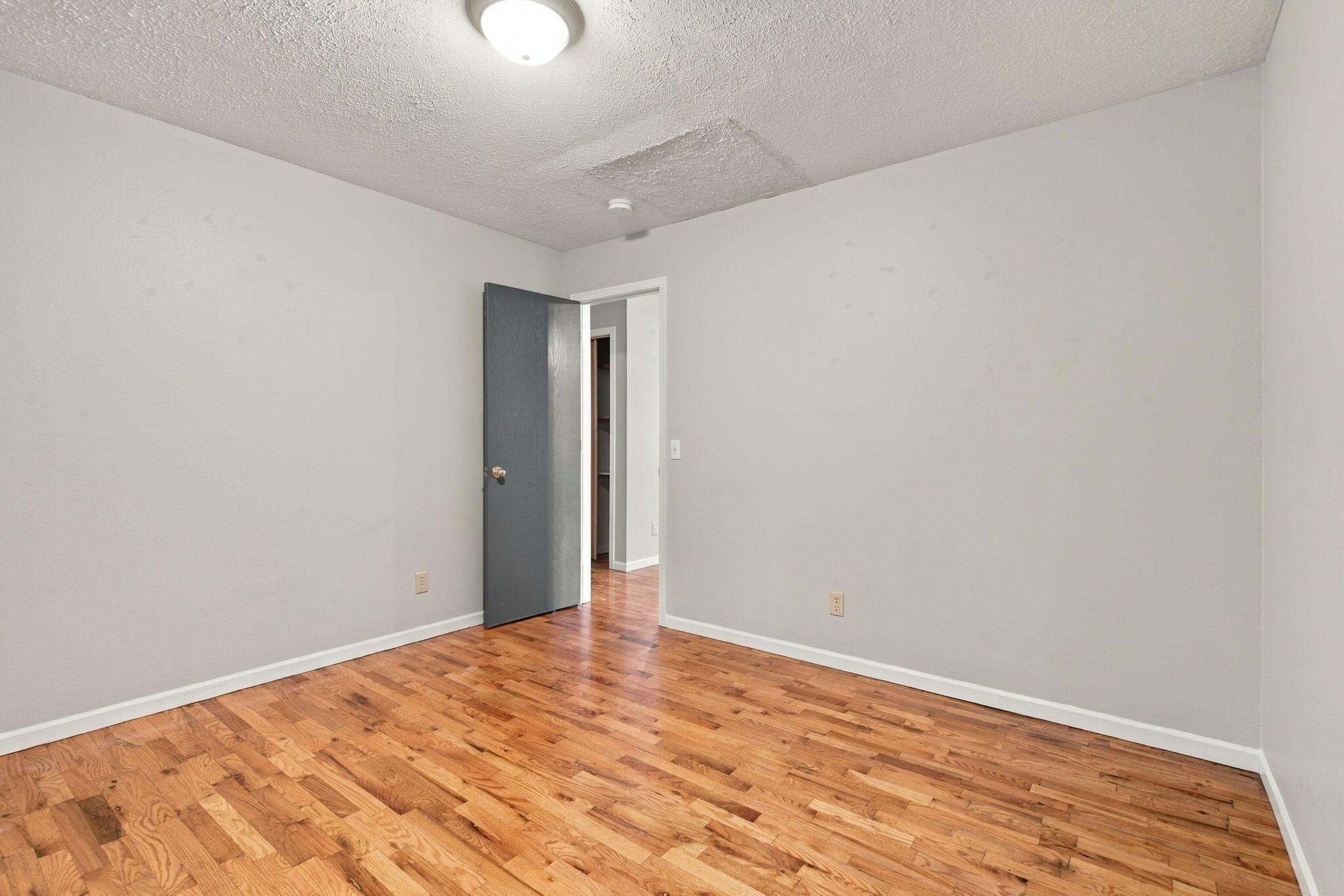 2311 West Nichols Street Property Photo 16