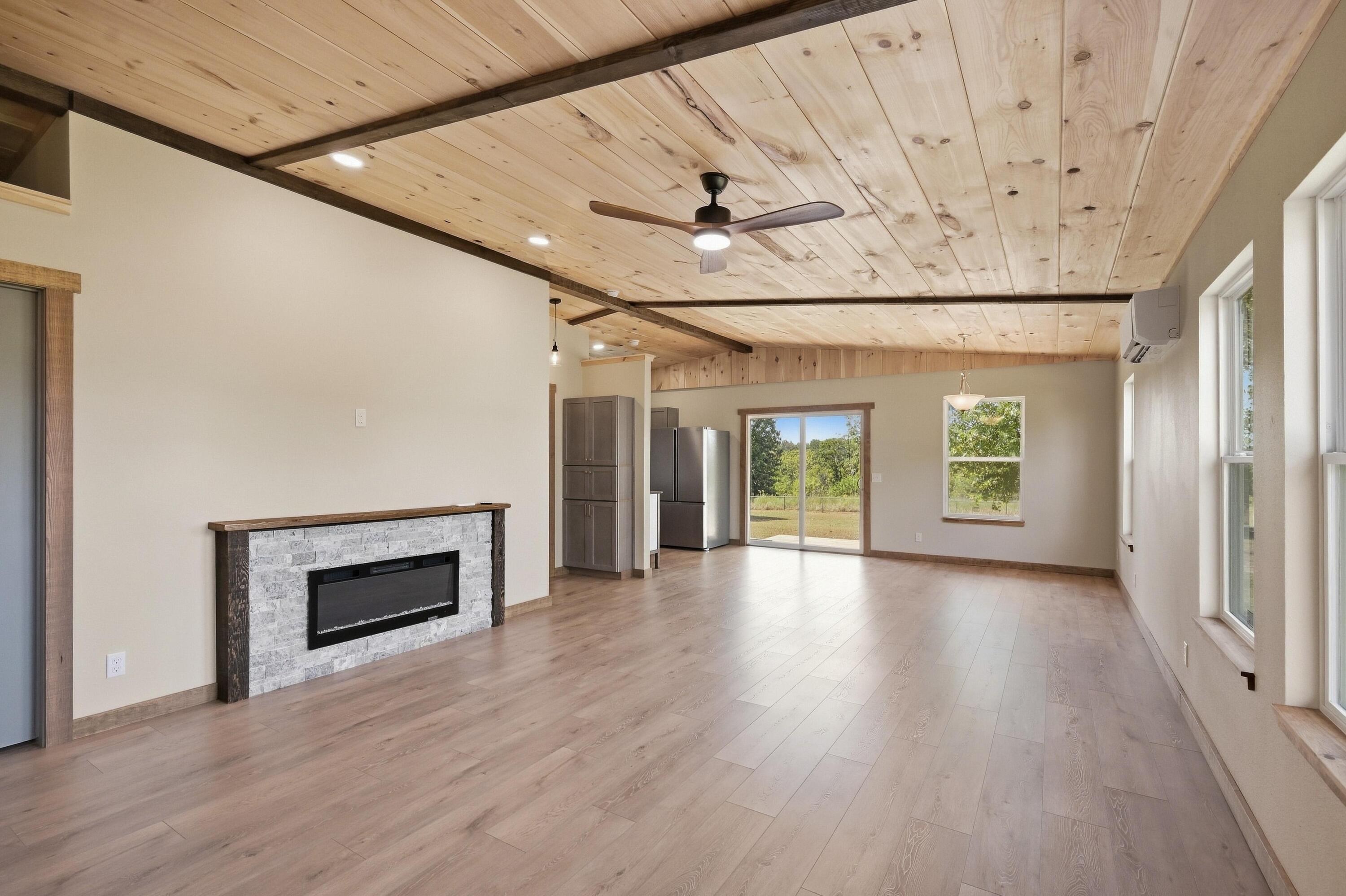 11905 Opal Lane Property Photo 10