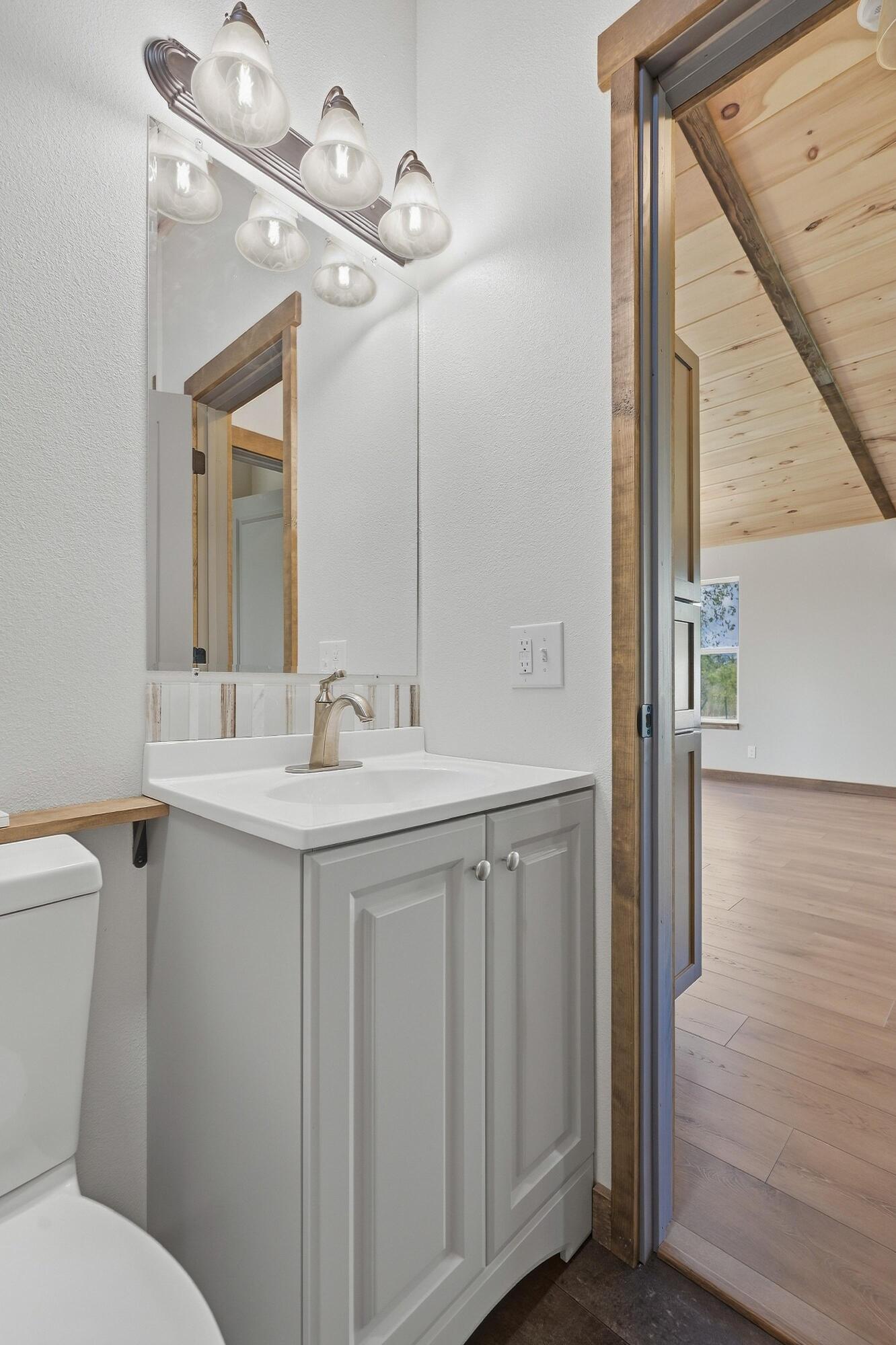 11905 Opal Lane Property Photo 24