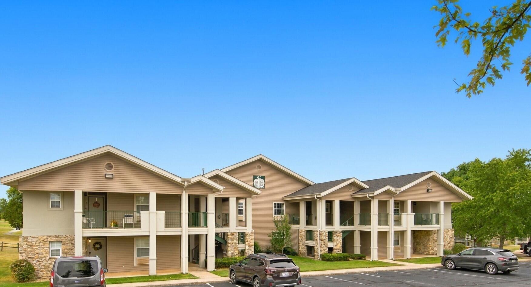 130 West Rockford Drive 3 Property Photo 2