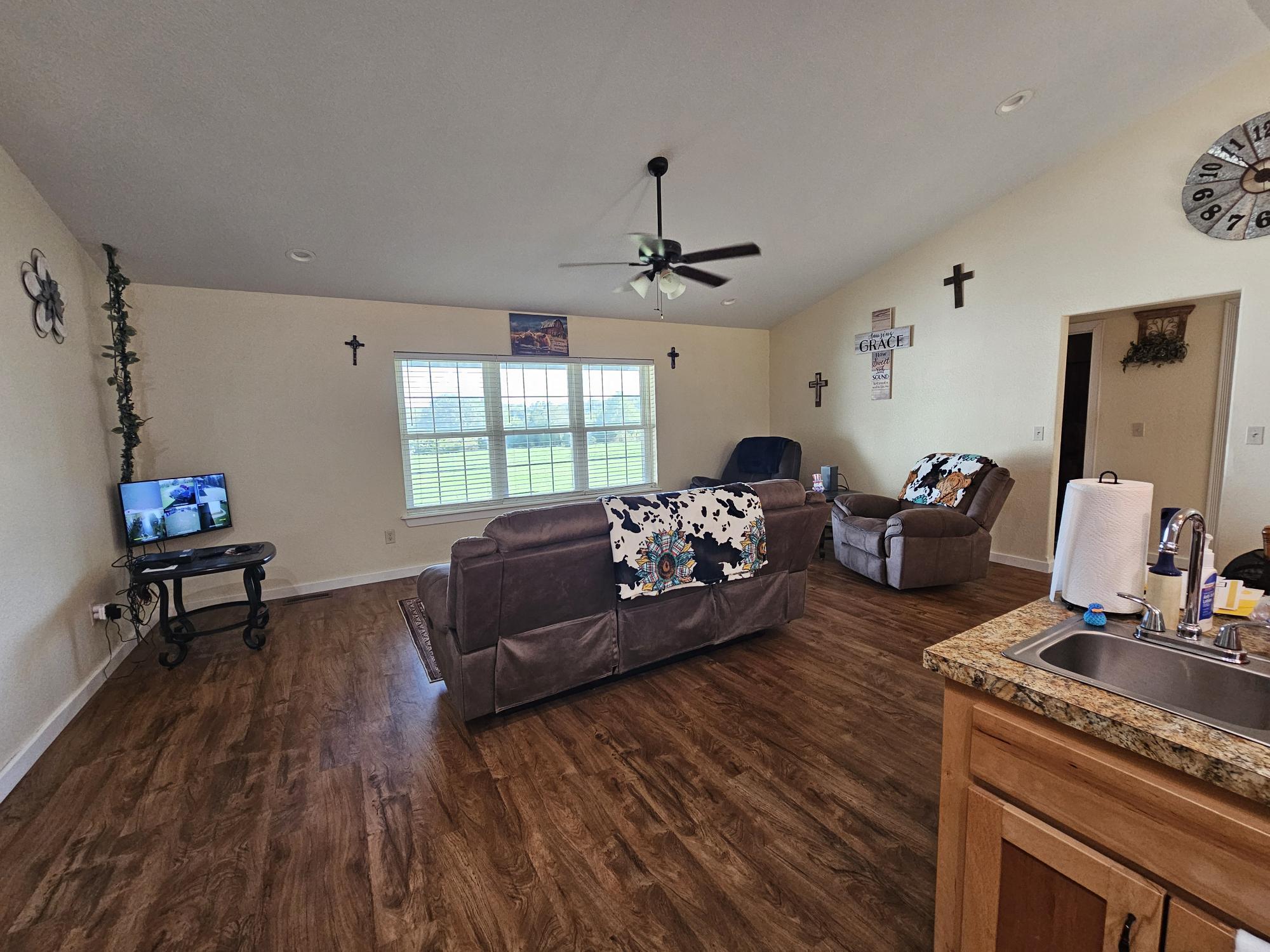 205 Franklin Road Property Photo 10