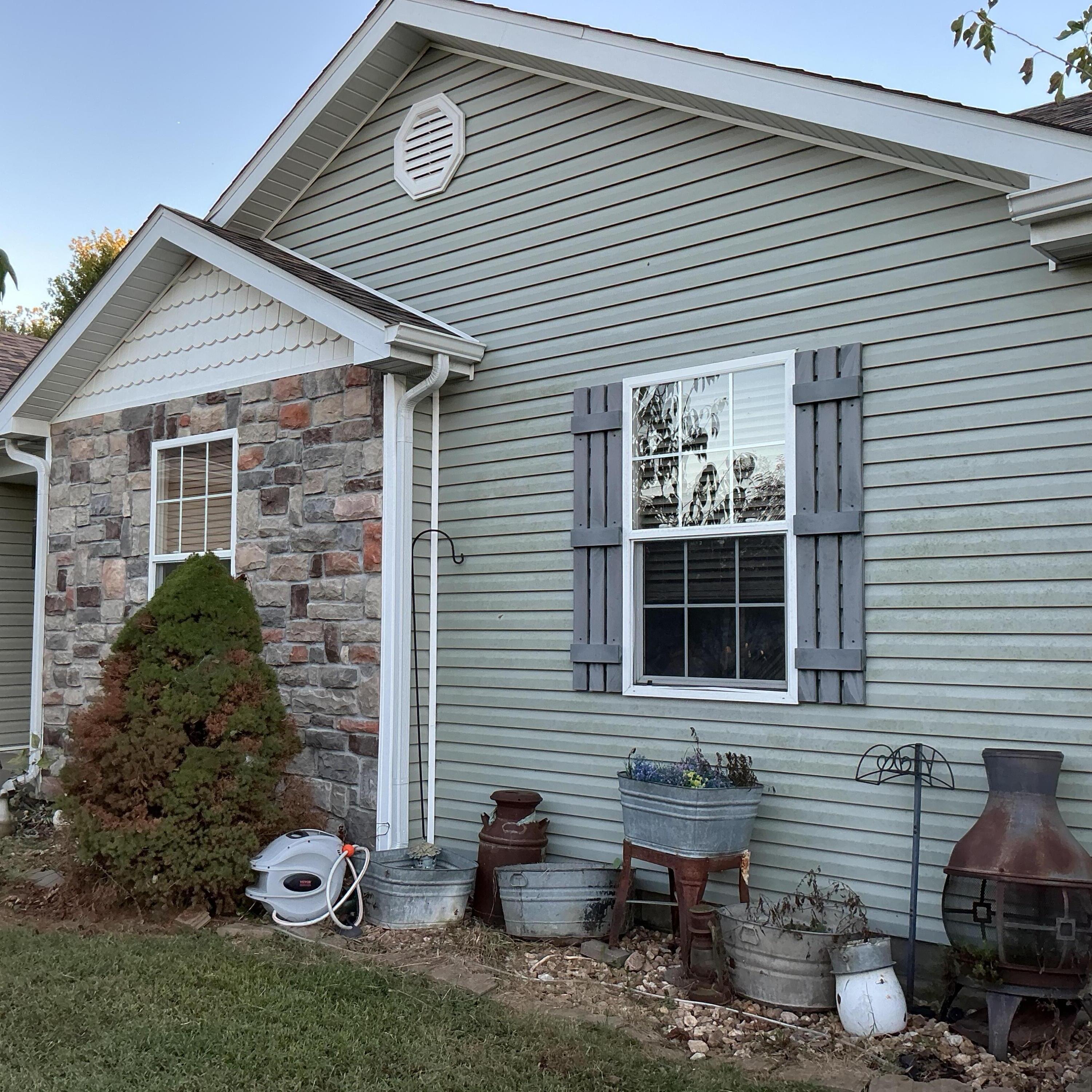 780 East Laird Street Property Photo 4