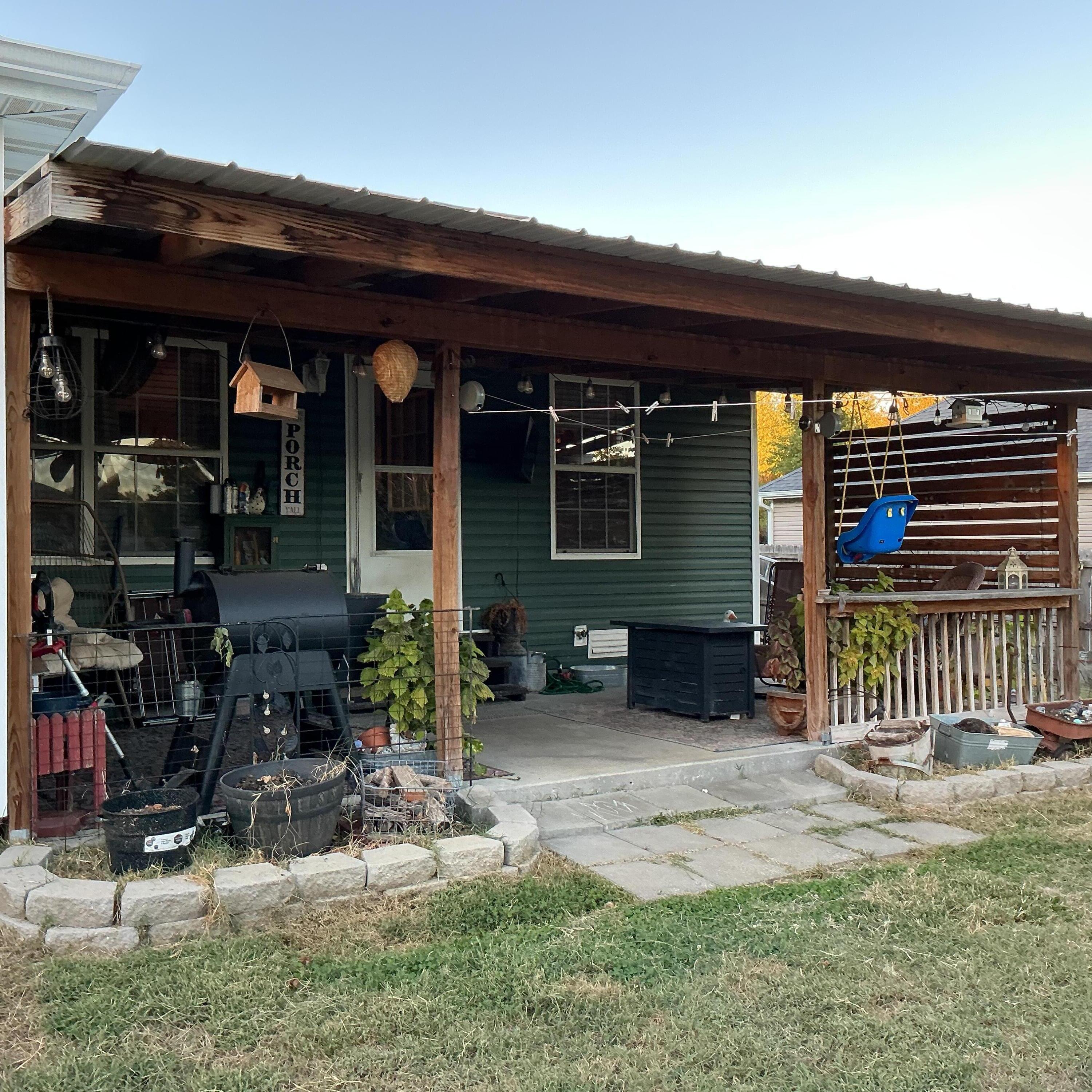 780 East Laird Street Property Photo 9