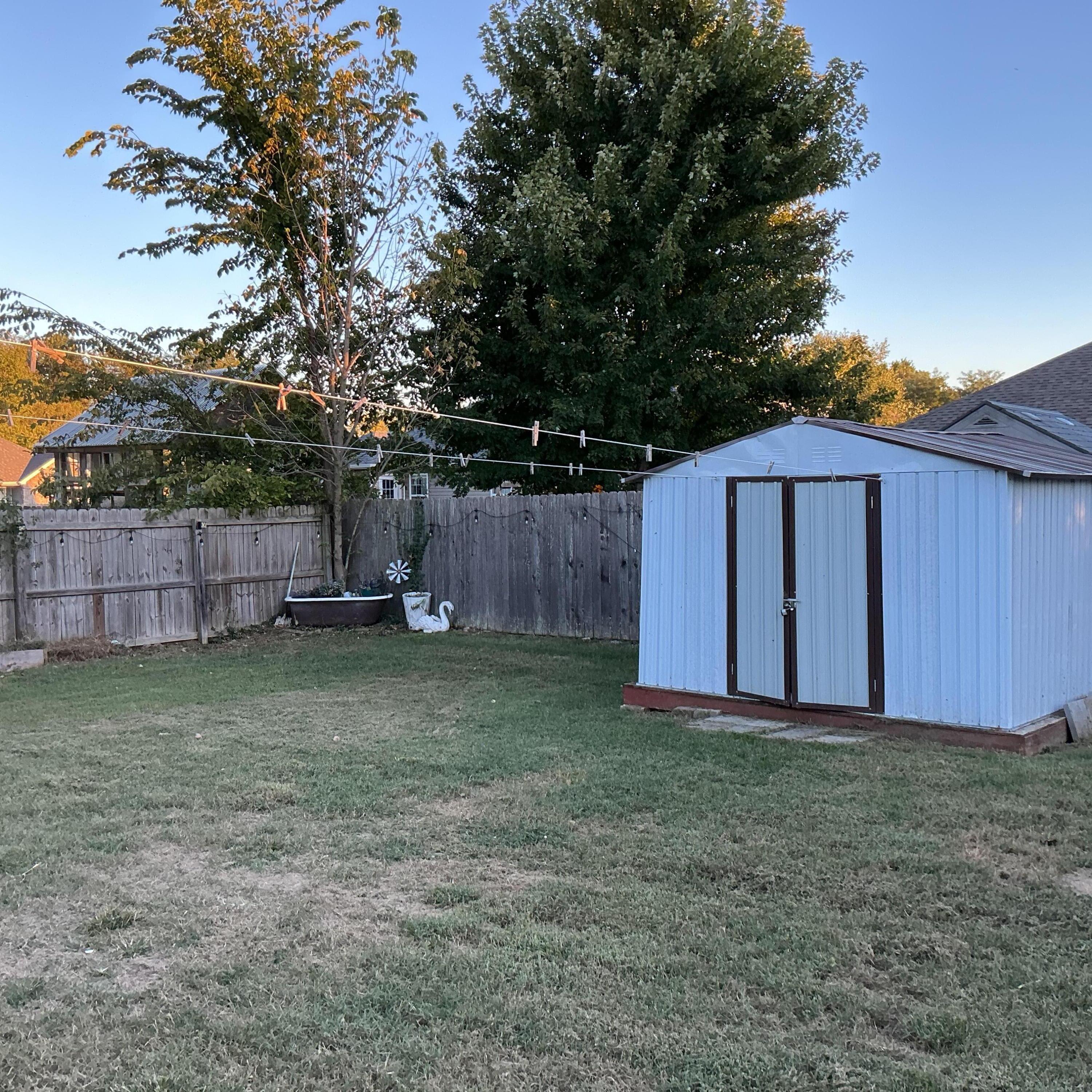 780 East Laird Street Property Photo 10