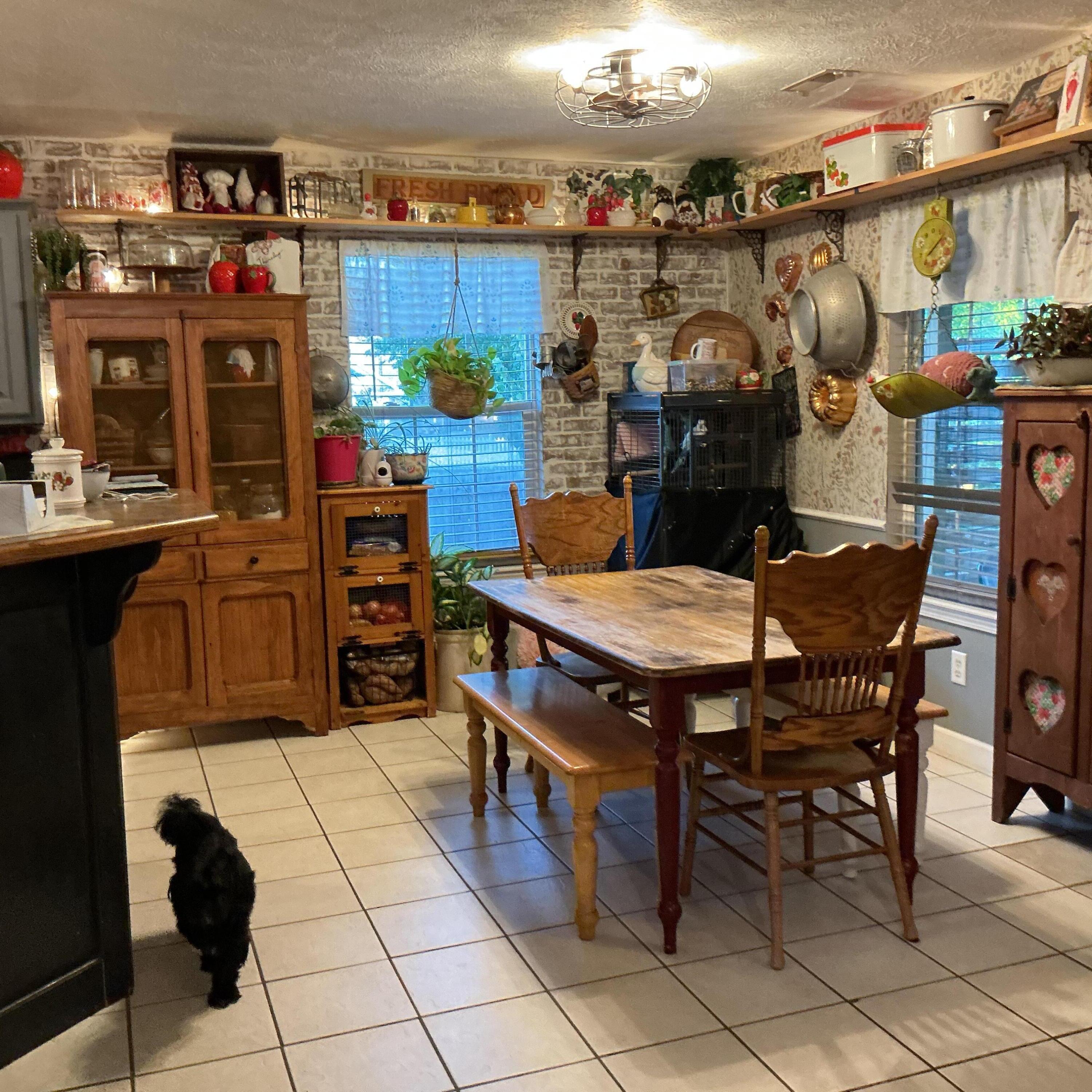 780 East Laird Street Property Photo 13