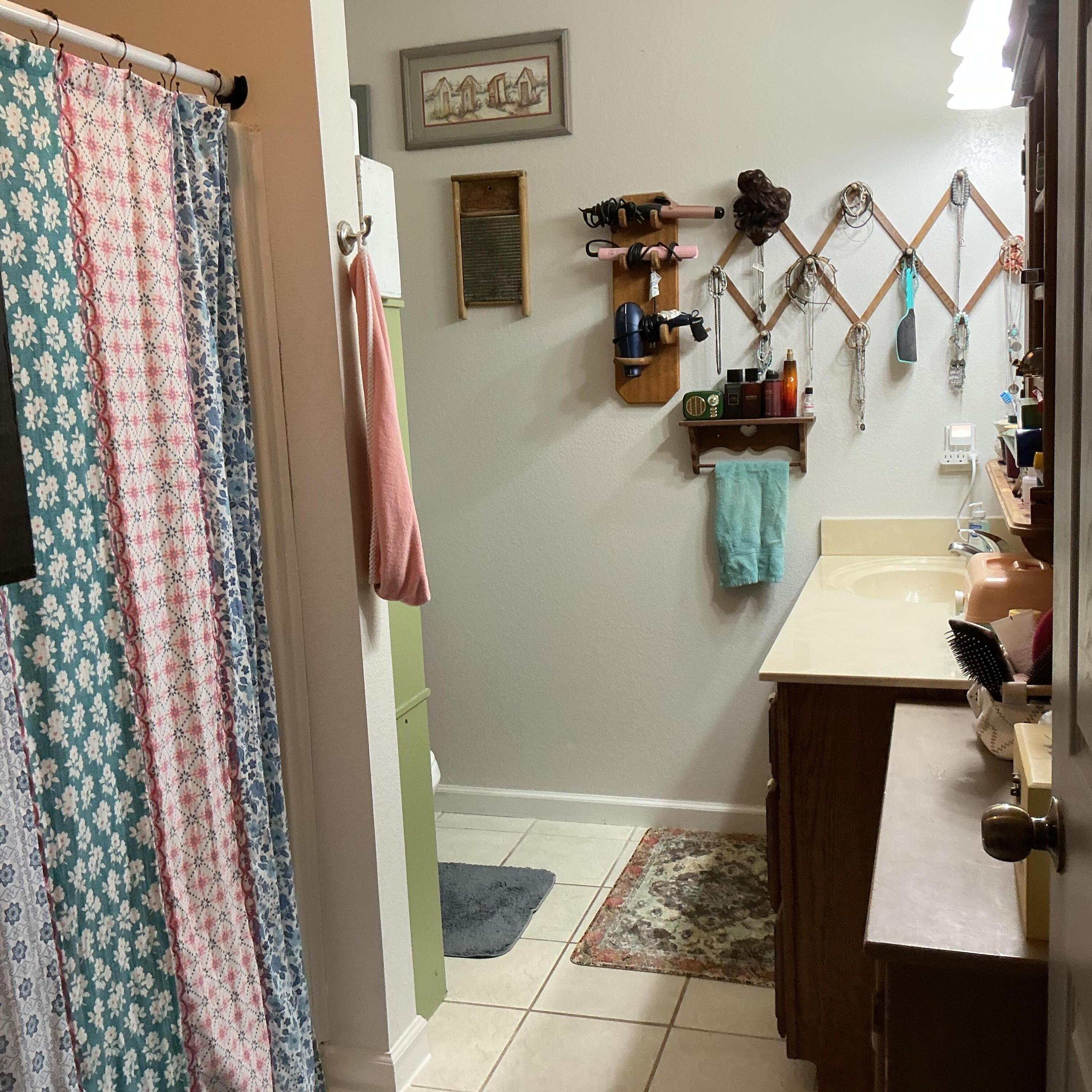 780 East Laird Street Property Photo 29