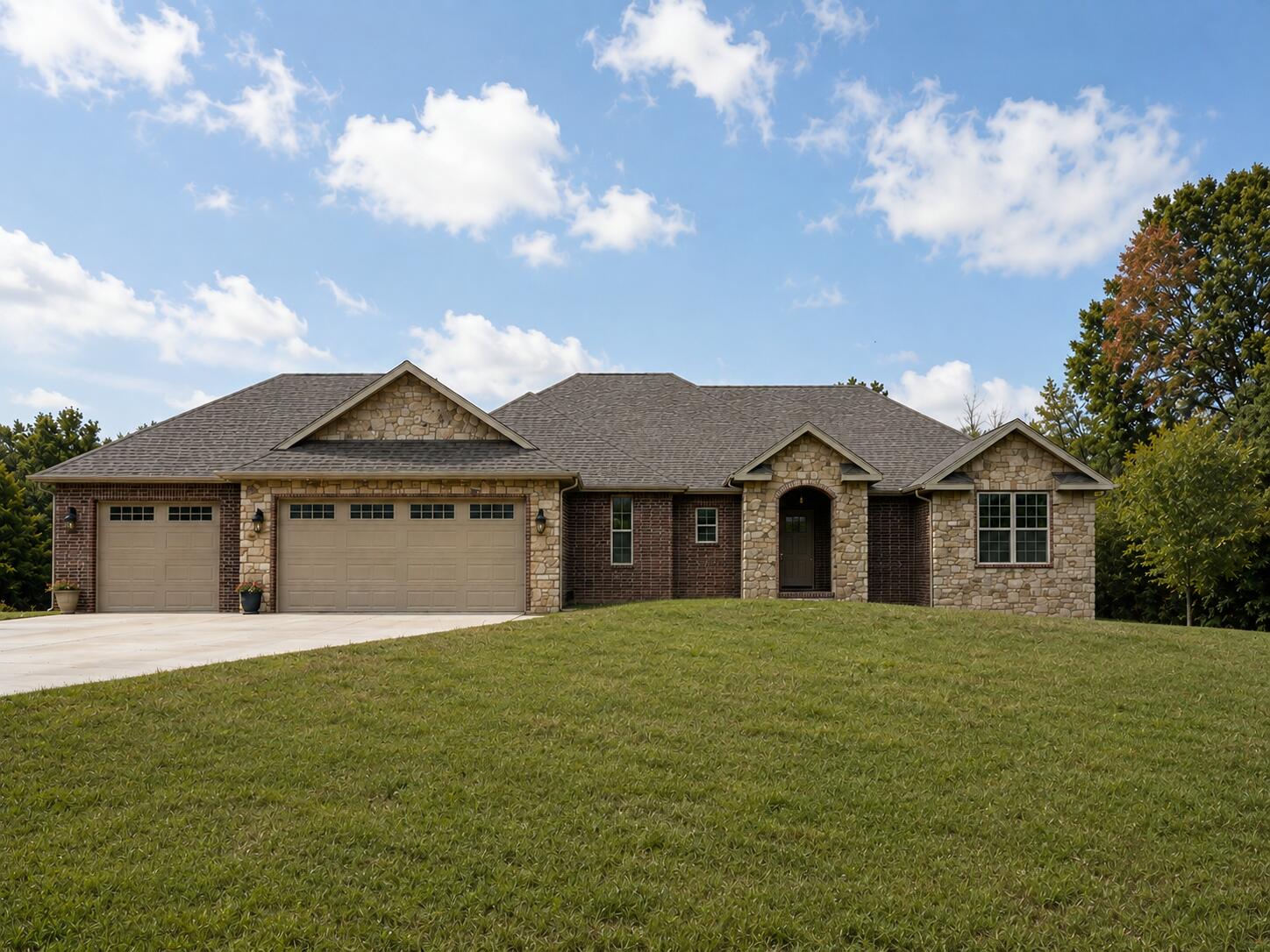 235 Sandy Forest Lane Property Photo 1