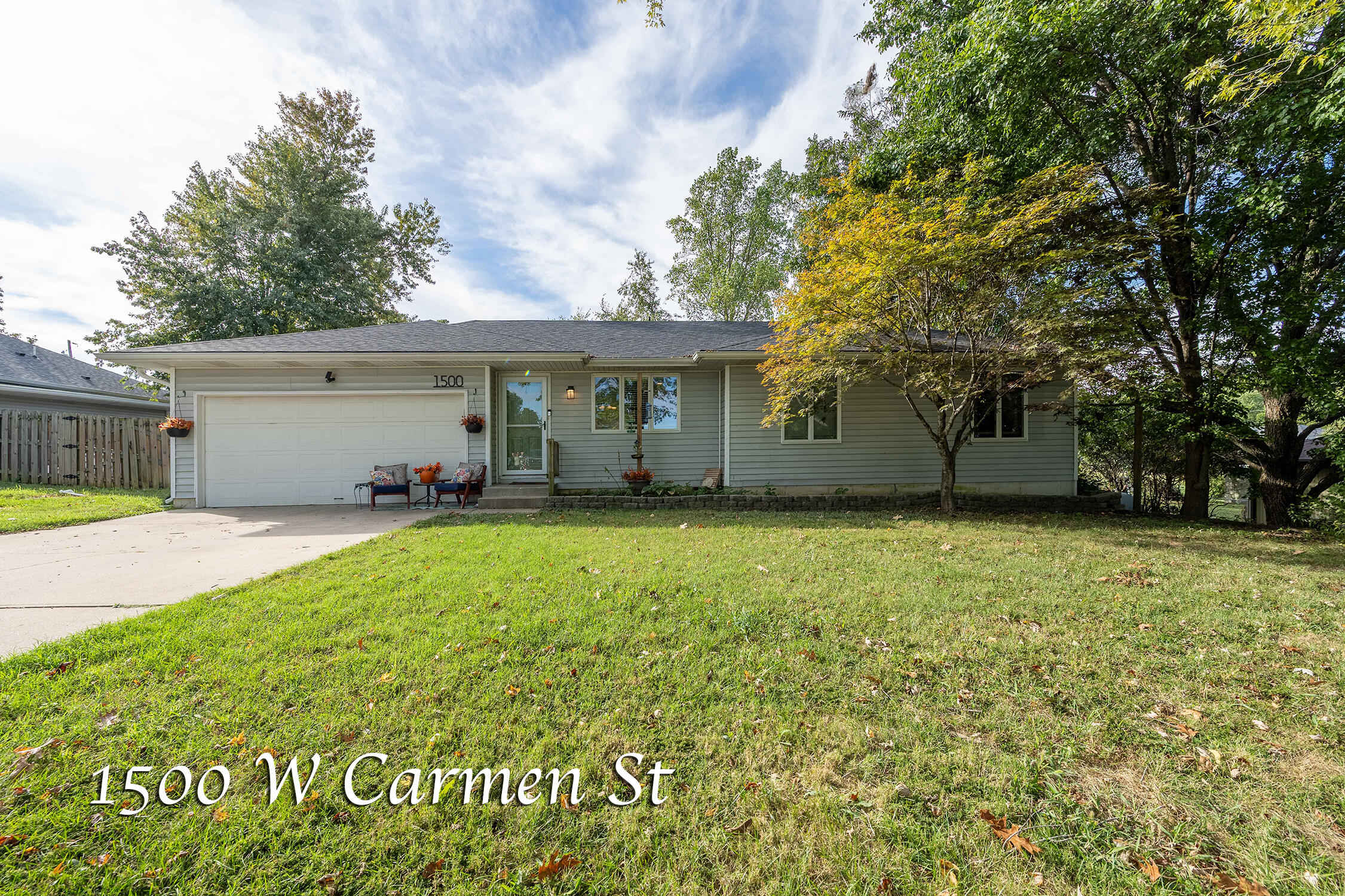 1500 West Carmen Street Property Photo 1