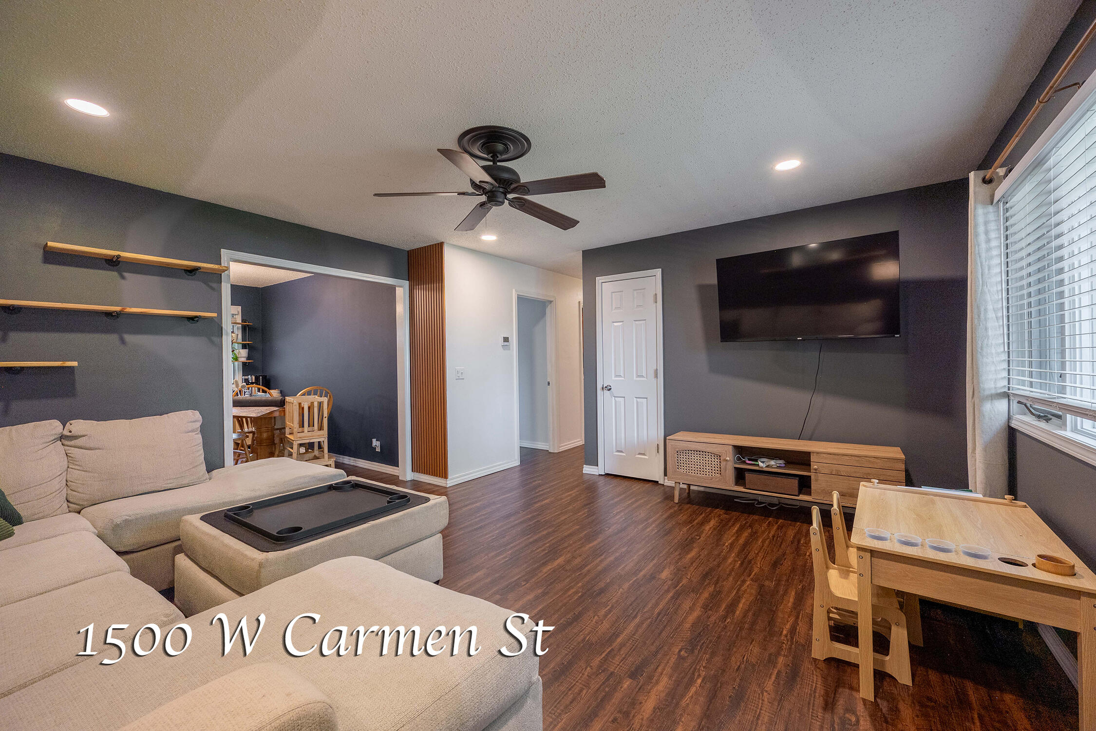 1500 West Carmen Street Property Photo 5