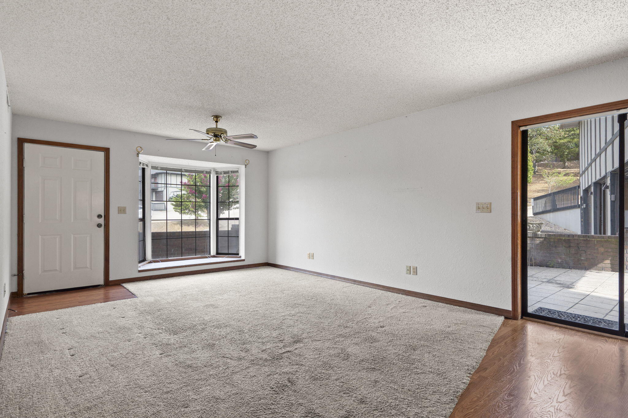 150 Sunken Forest Drive #171 Property Photo 12