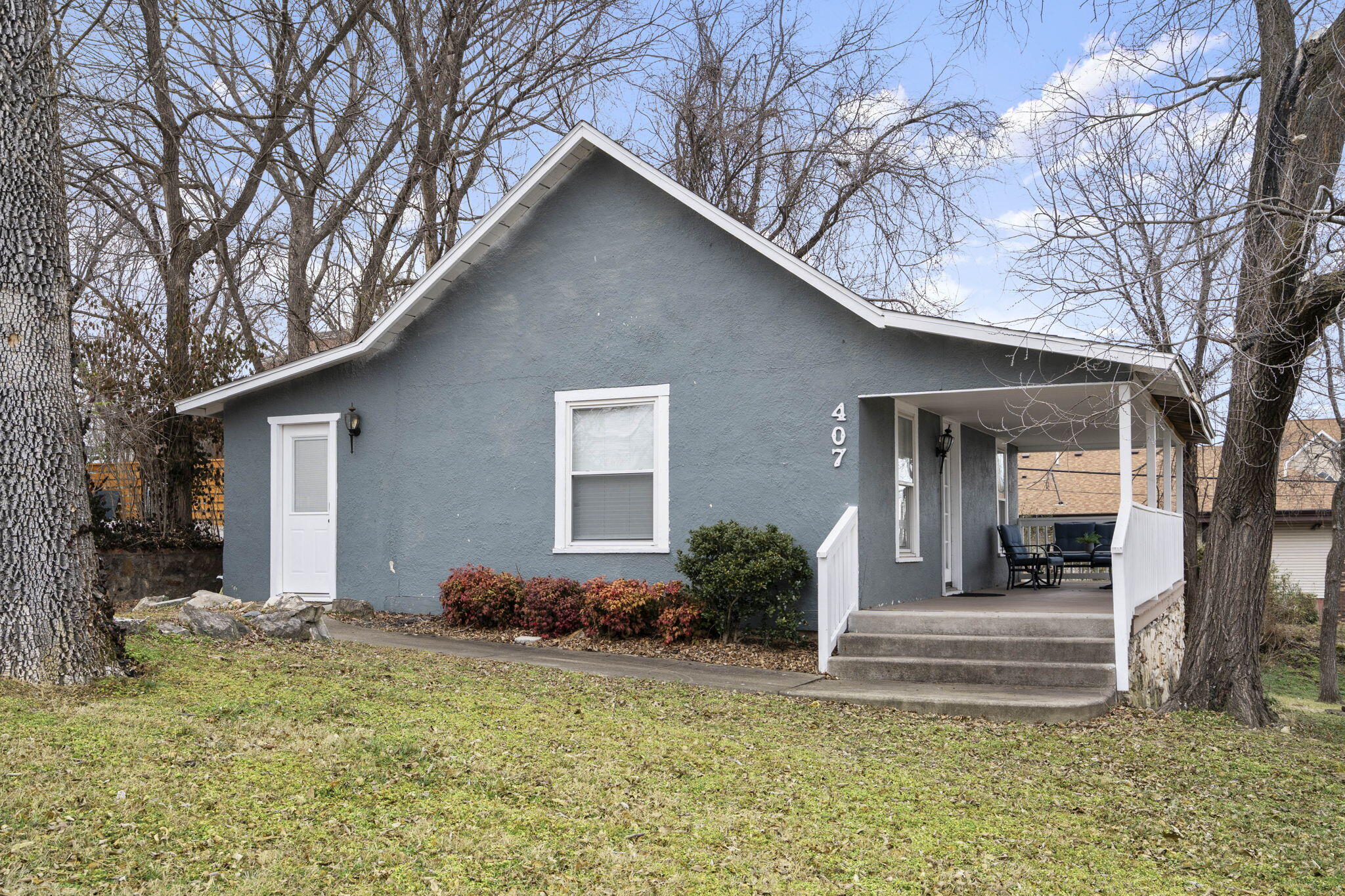 405 & 407 West College Street Property Photo 42
