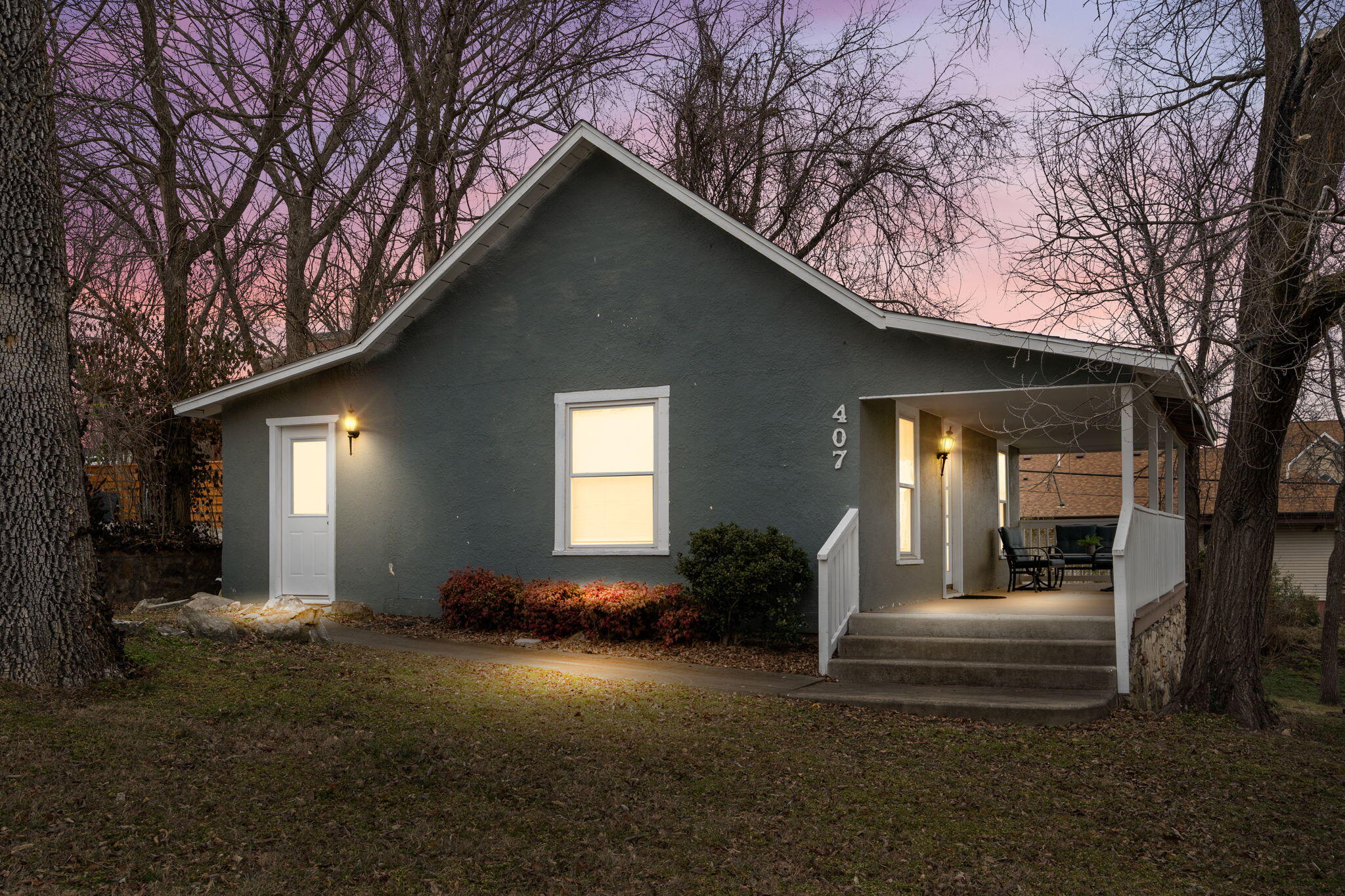 405 & 407 West College Street Property Photo 43