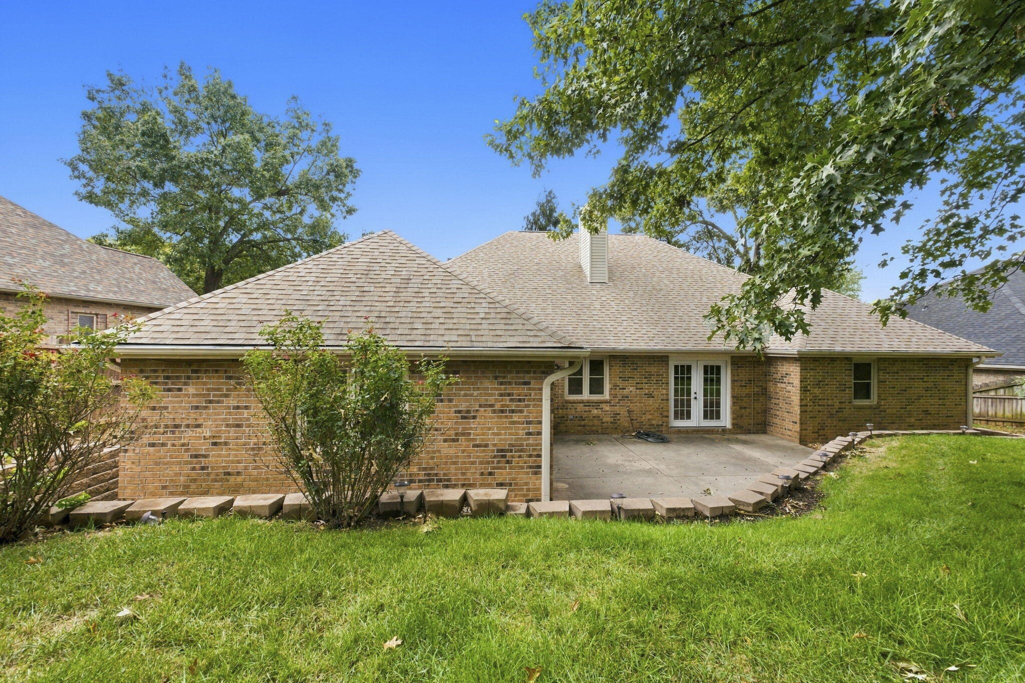 817 East Gaslight Drive Property Photo 25