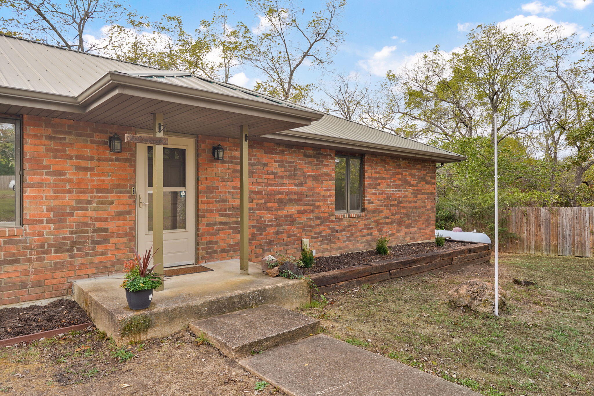 371 Red Top Road Property Photo 7