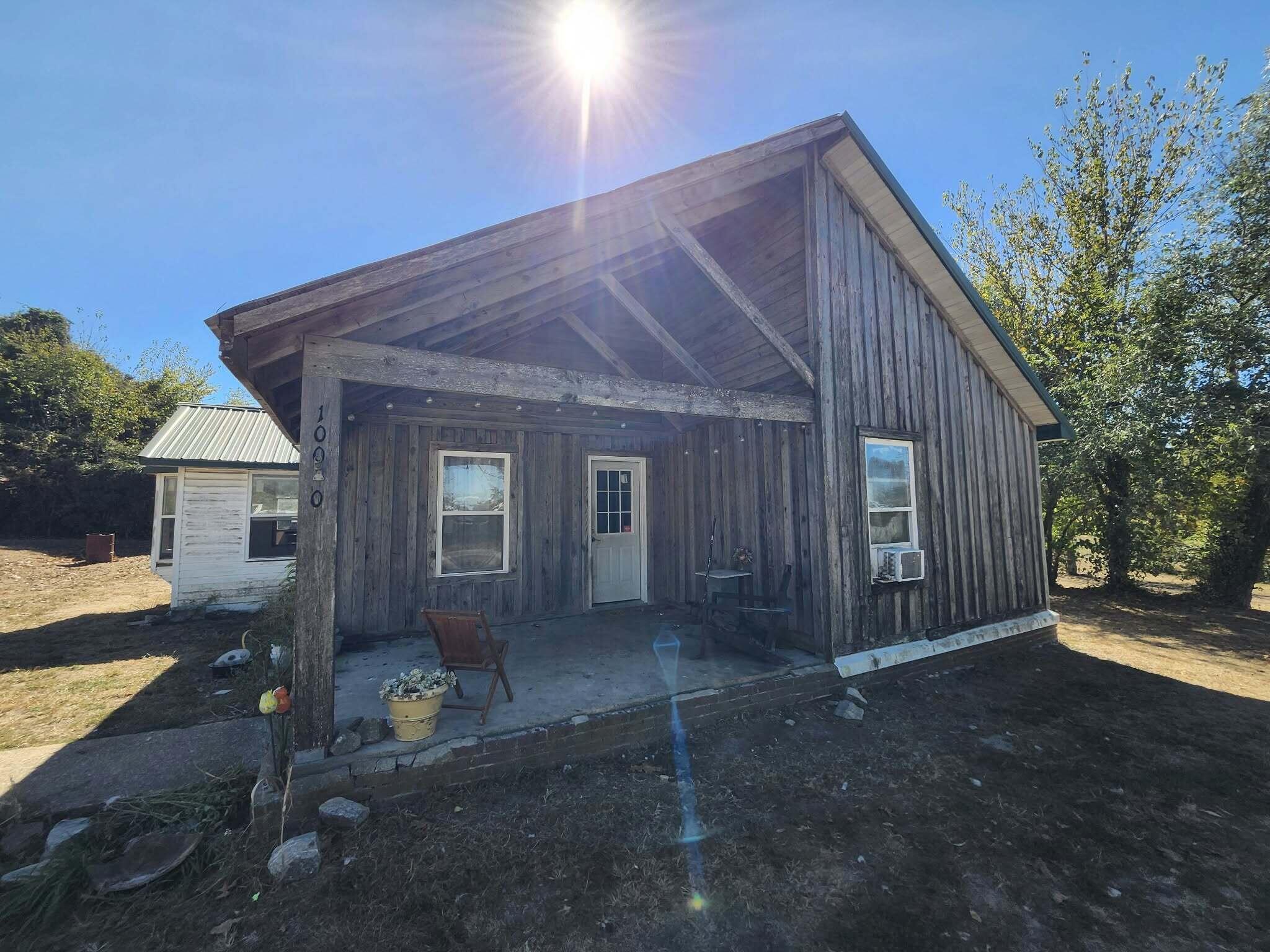 10090 Sunshine Drive Property Photo 1