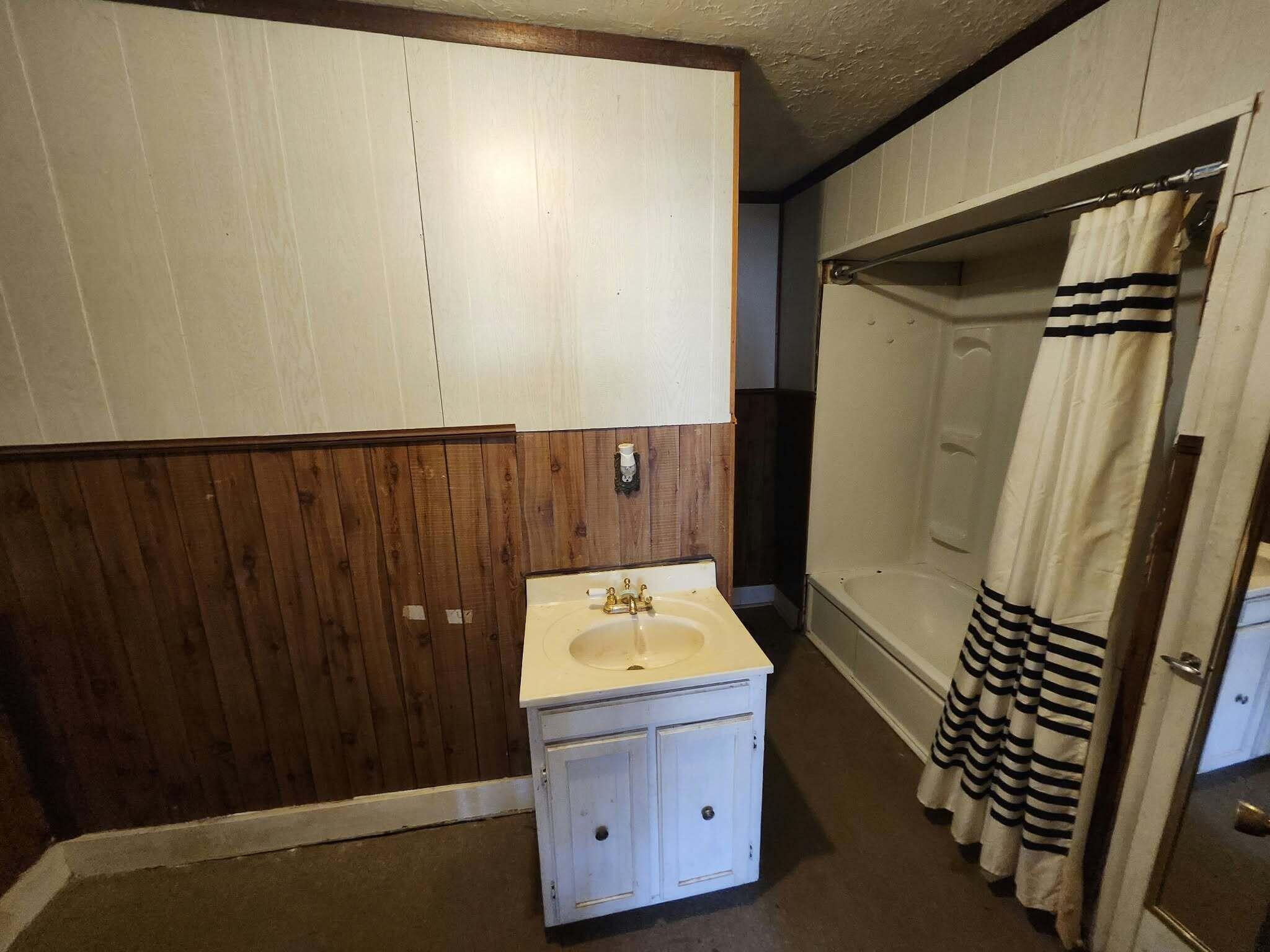 10090 Sunshine Drive Property Photo 13