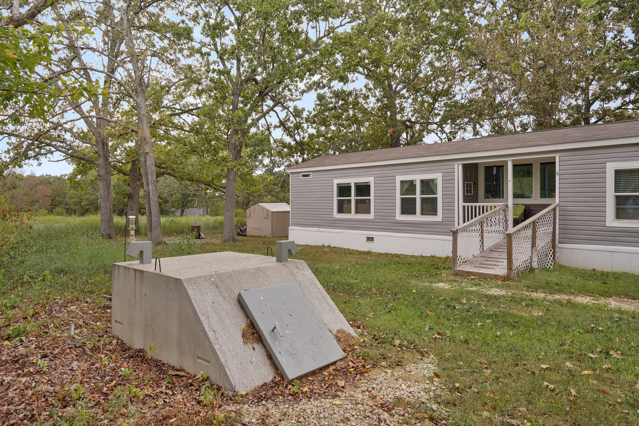 2041 2043 Us Highway 65 Property Photo 2