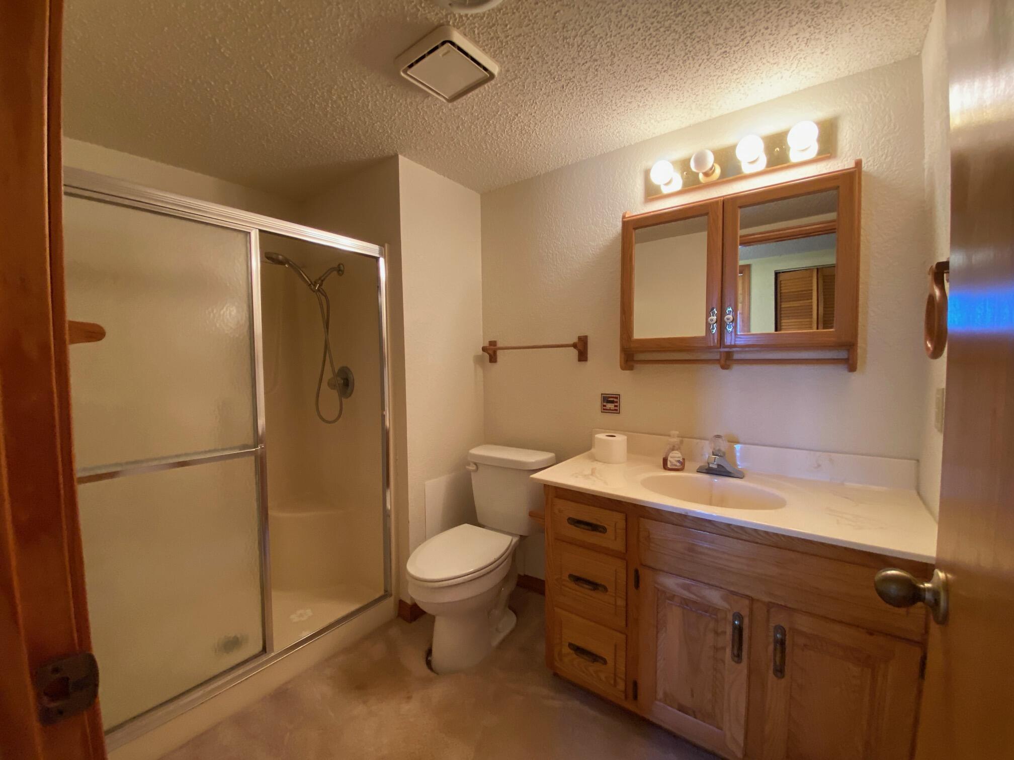 160 Wilshire Drive 62 Property Photo 16