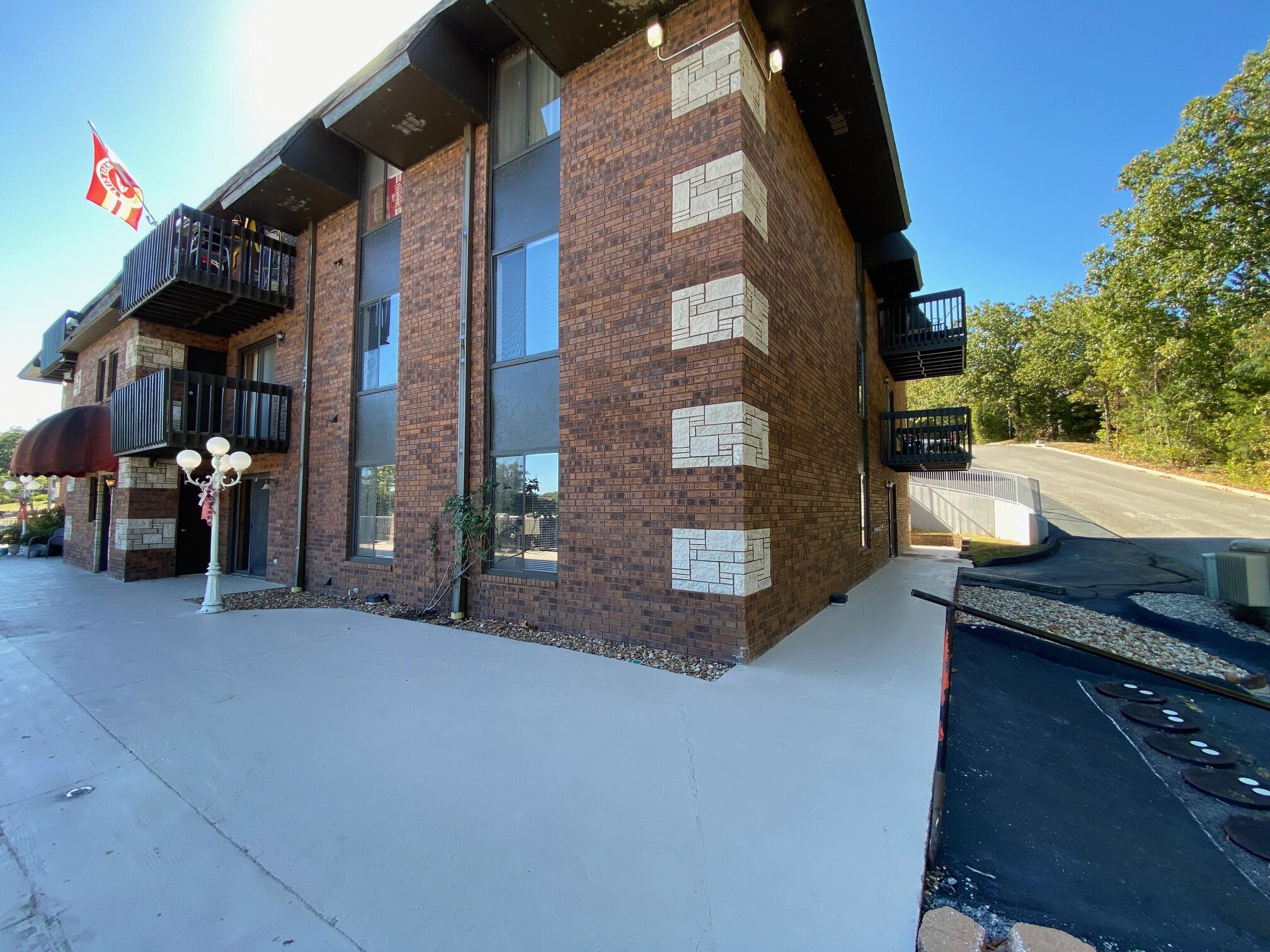 160 Wilshire Drive 62 Property Photo 22