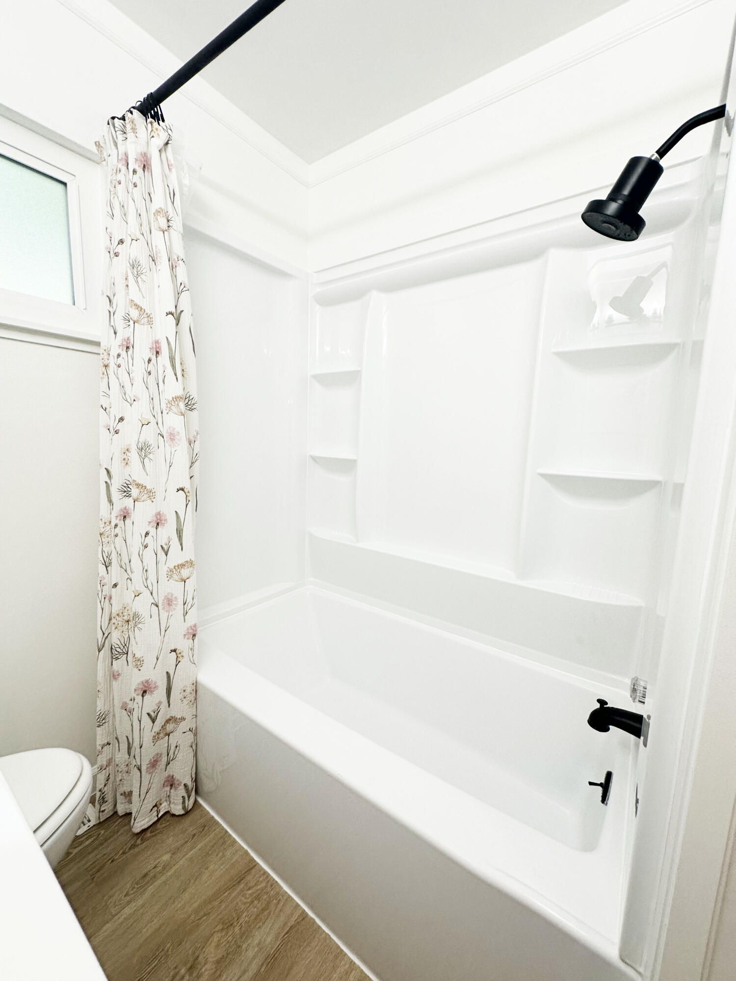 1847 South Weaver Avenue Property Photo 8