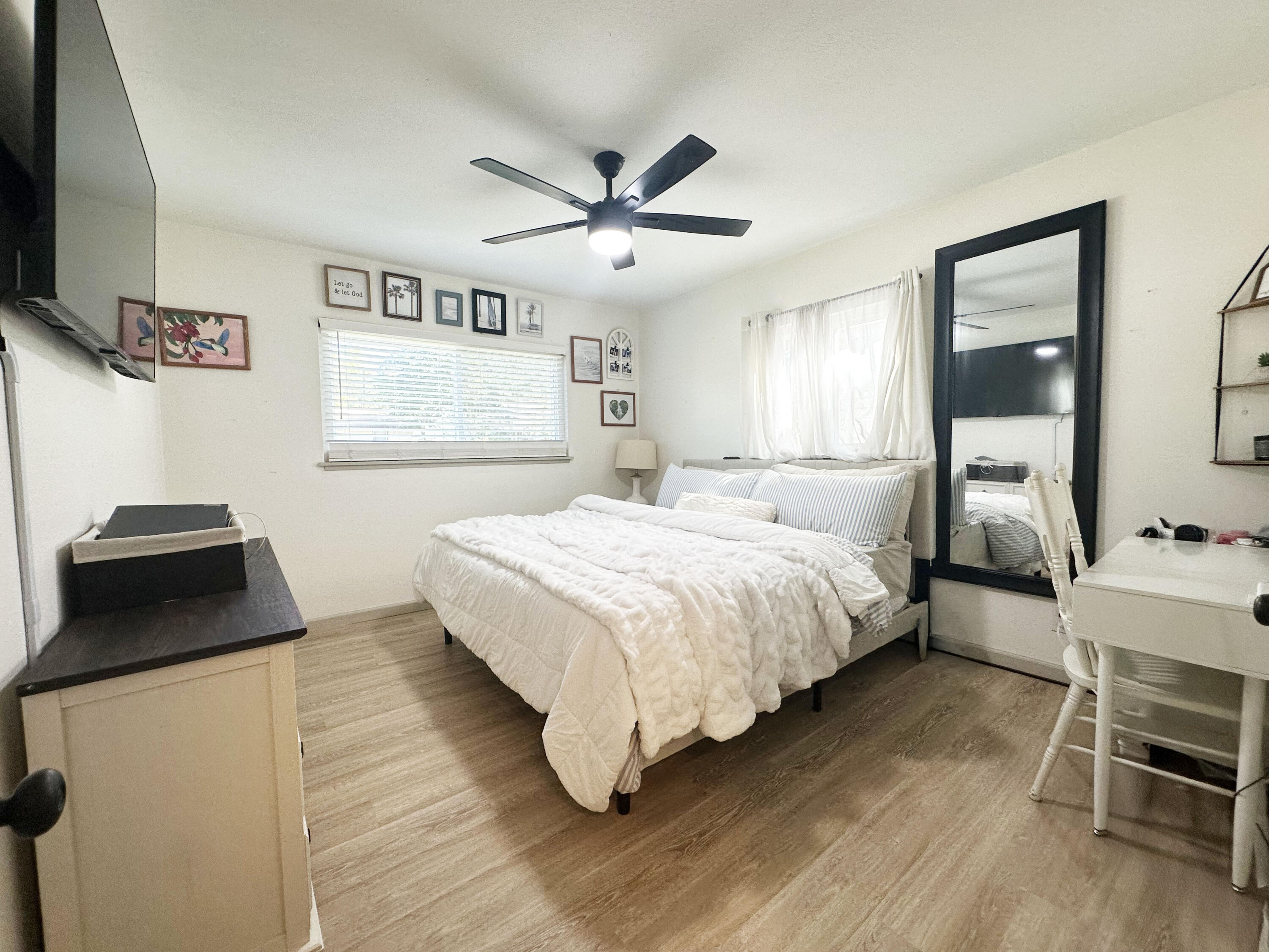 1847 South Weaver Avenue Property Photo 9