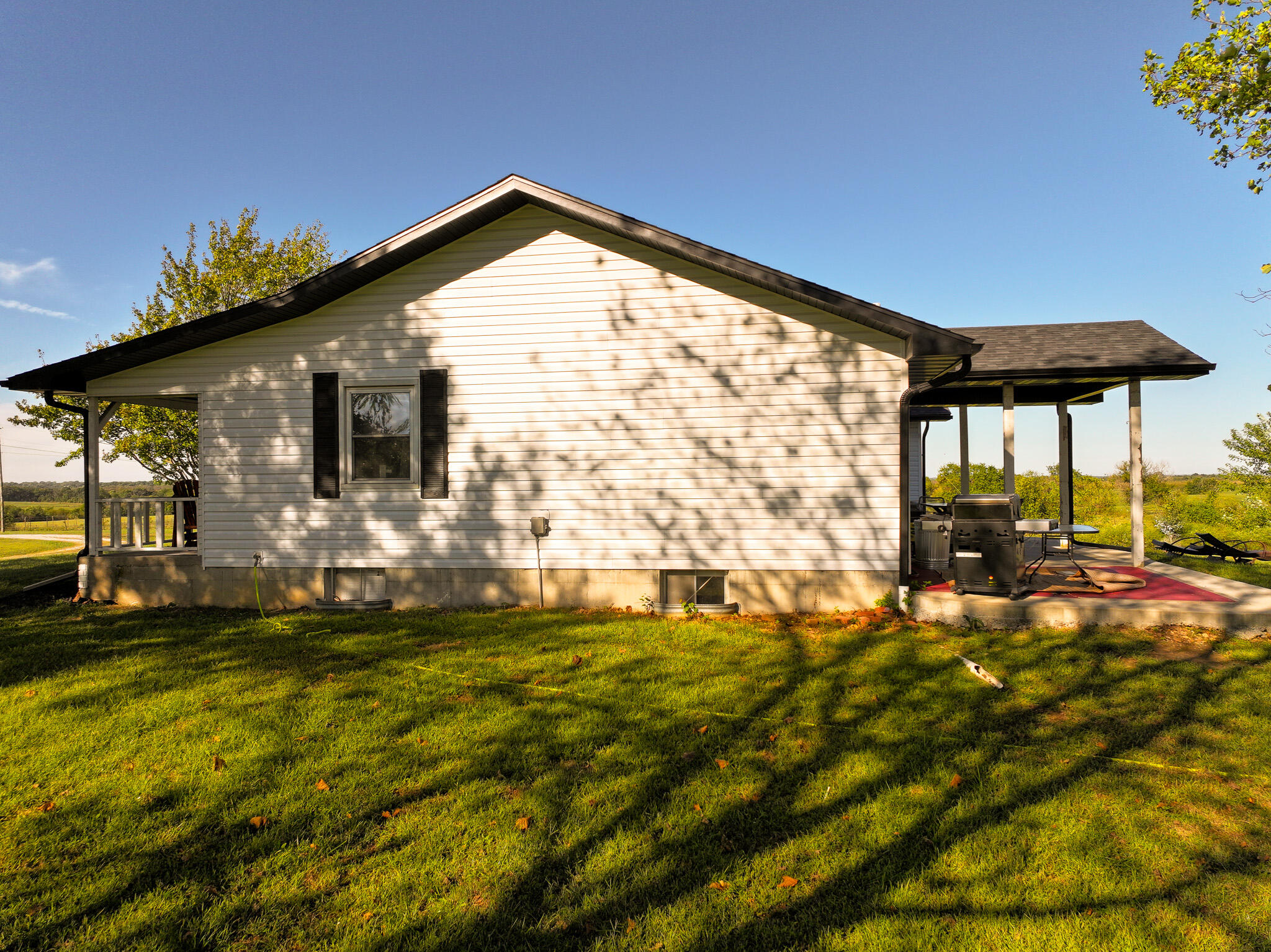 4825 150th Road Property Photo 4
