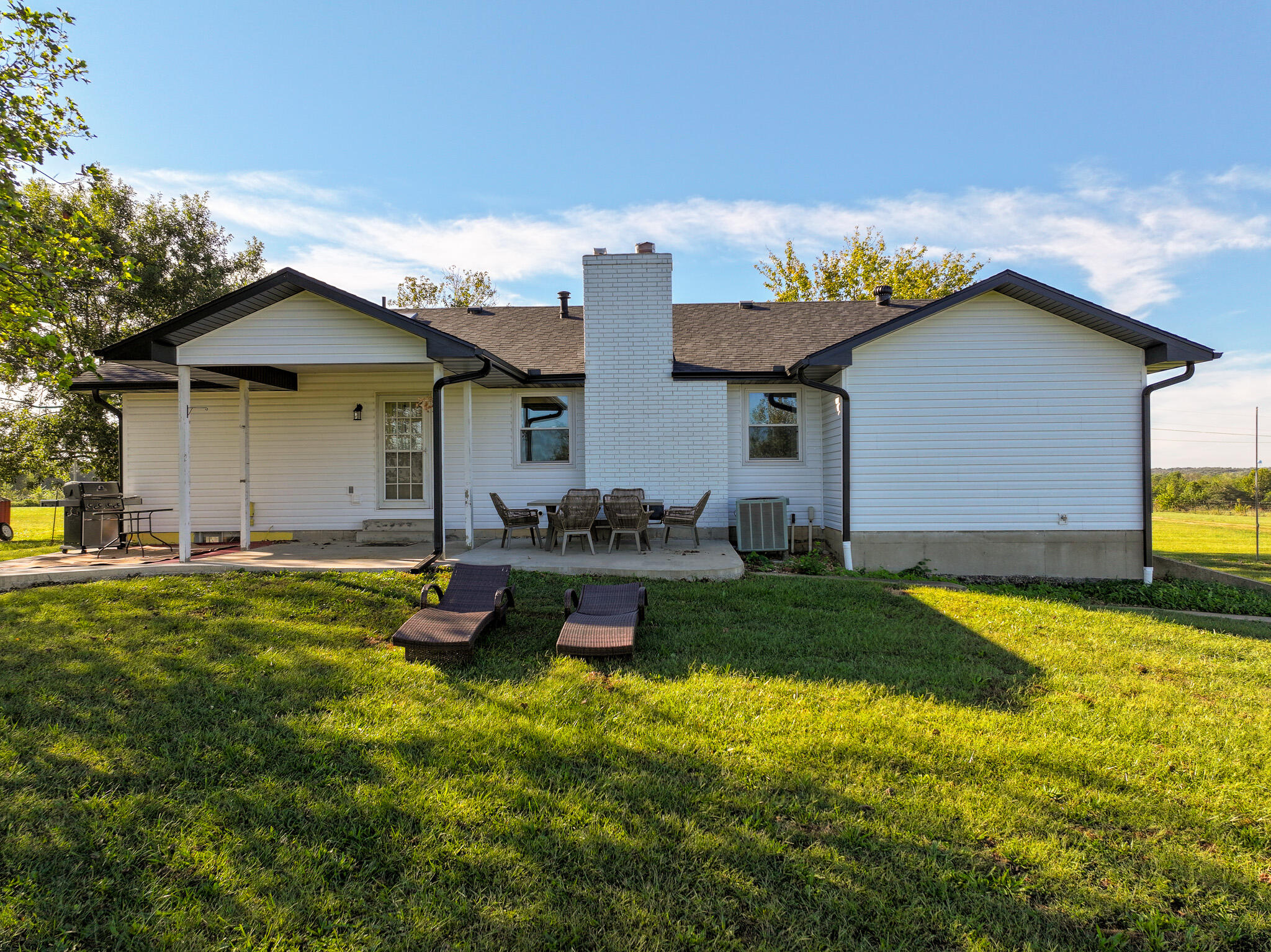 4825 150th Road Property Photo 5