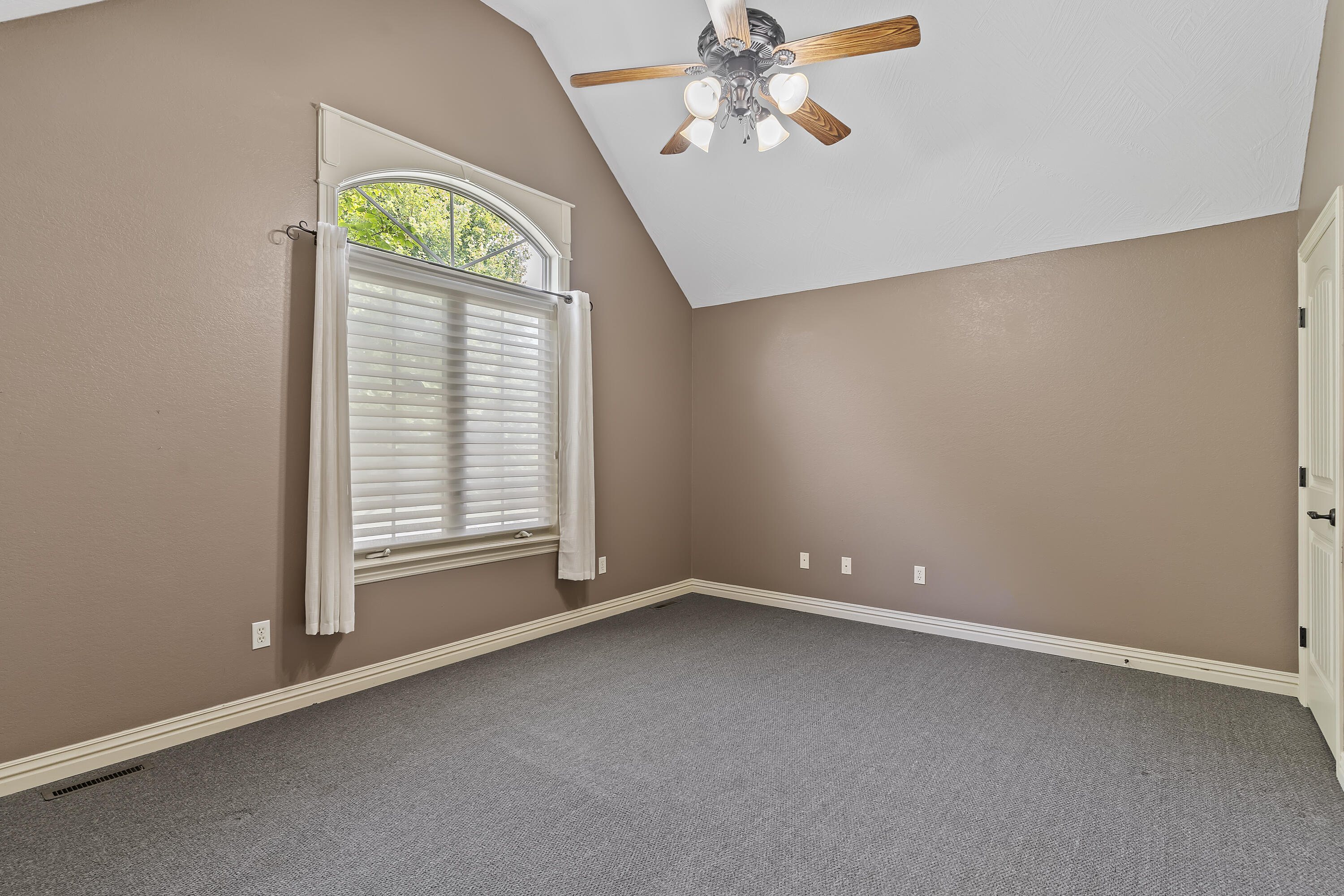 7008 Calabash Street Property Photo 30