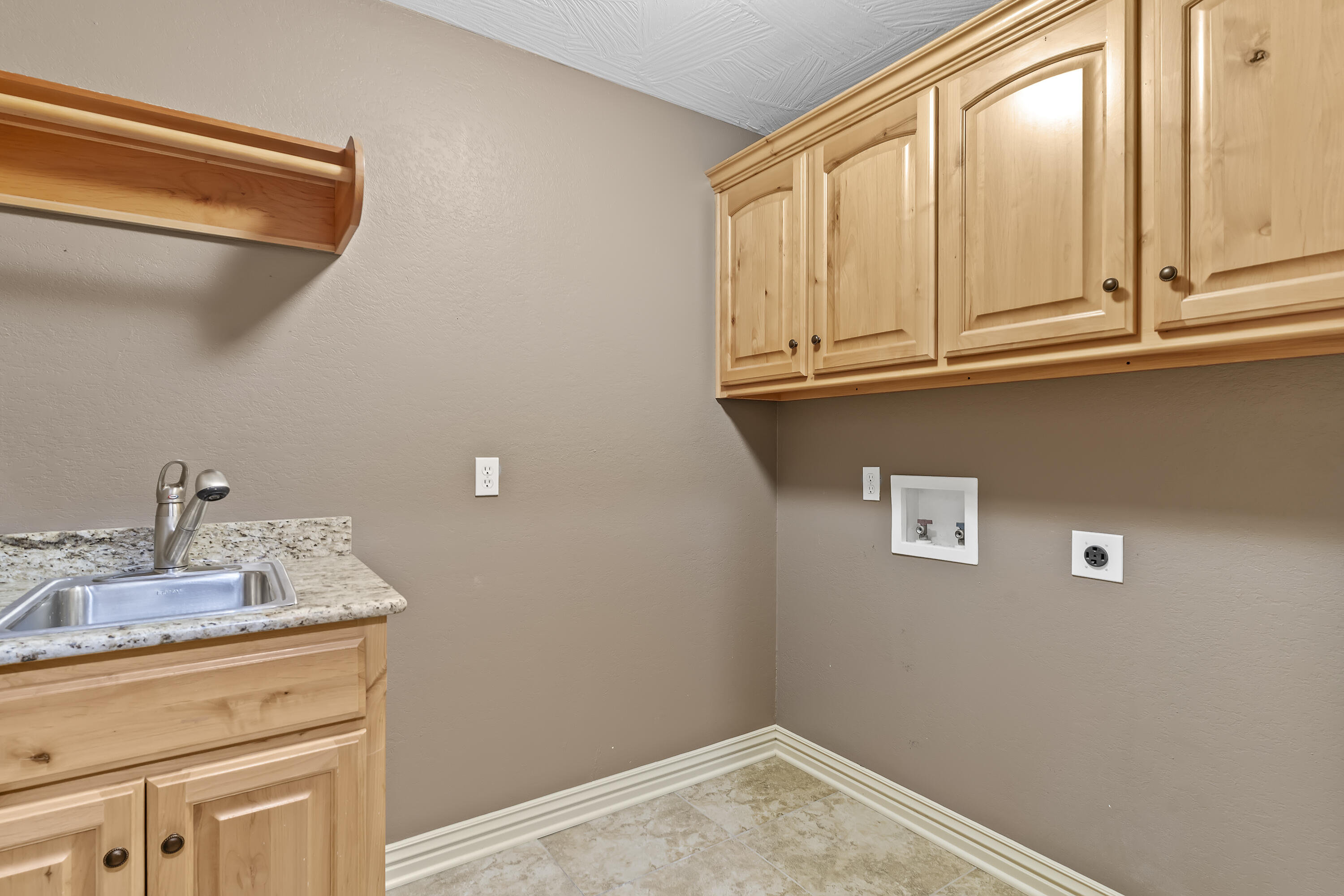 7008 Calabash Street Property Photo 34