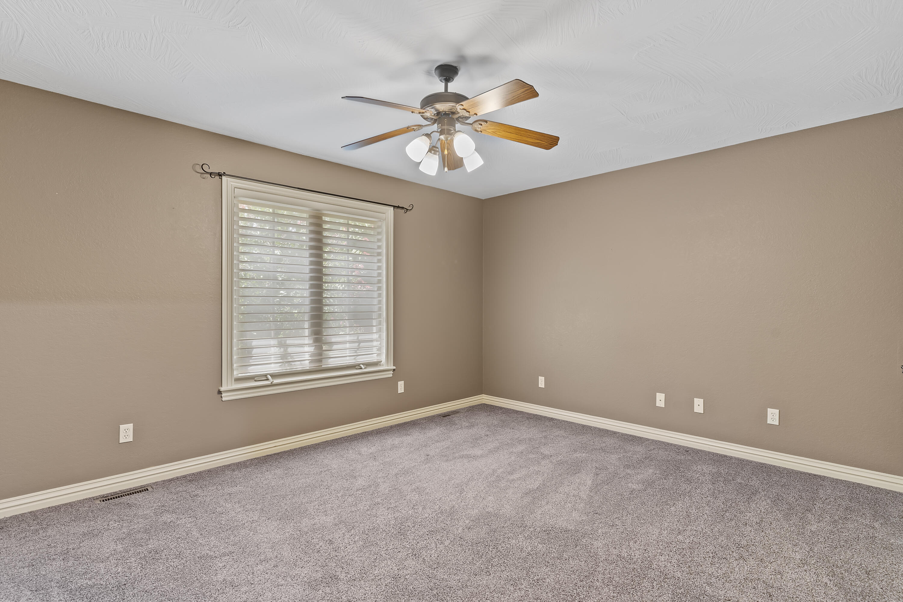 7008 Calabash Street Property Photo 38
